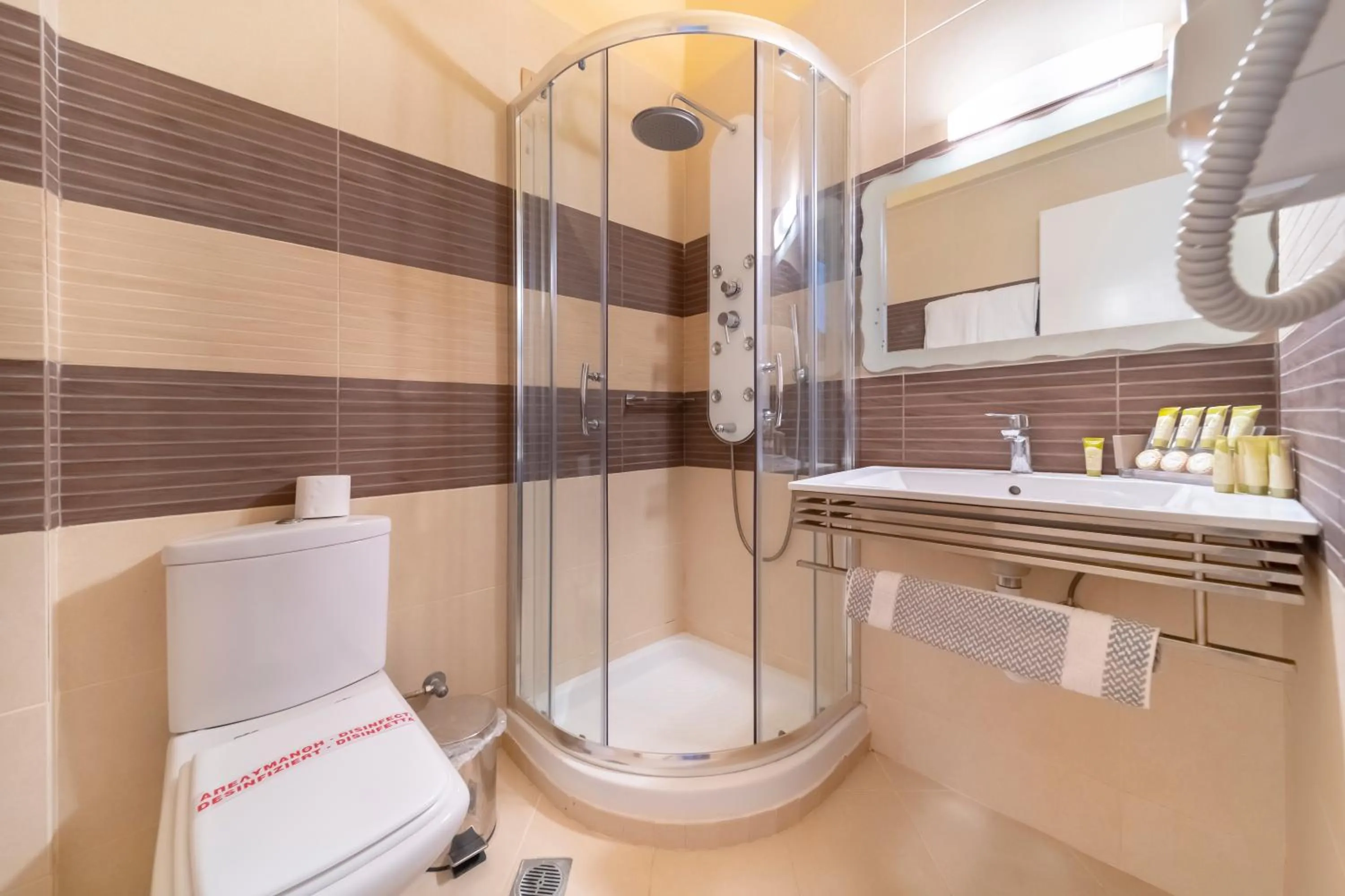 Shower in Agia Markella