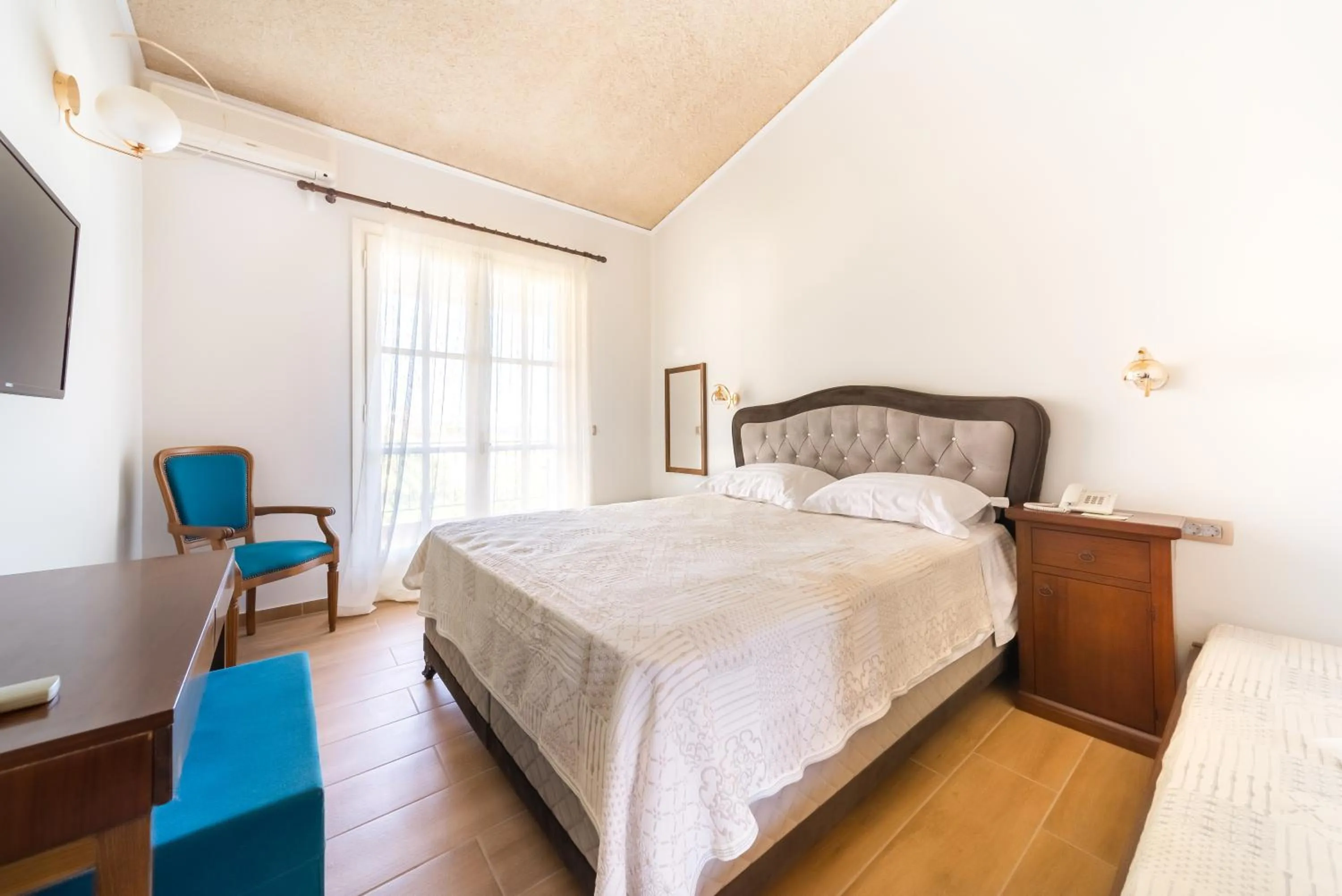 Bed in Agia Markella