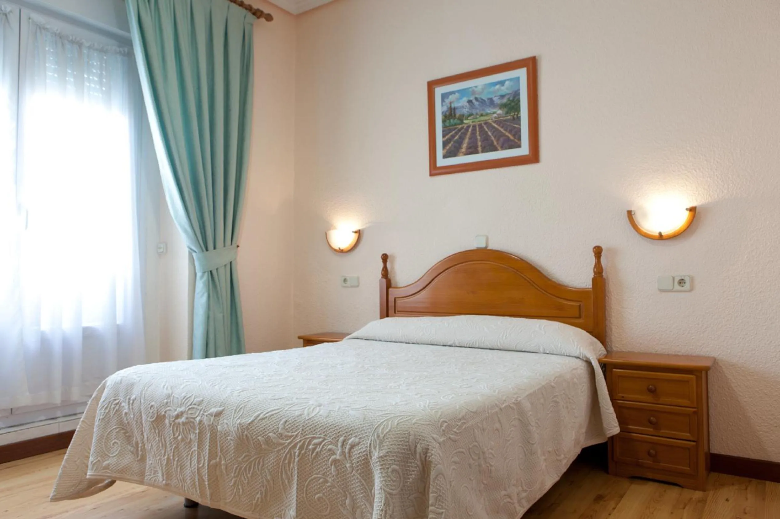 Bedroom, Bed in Hostal Zamora