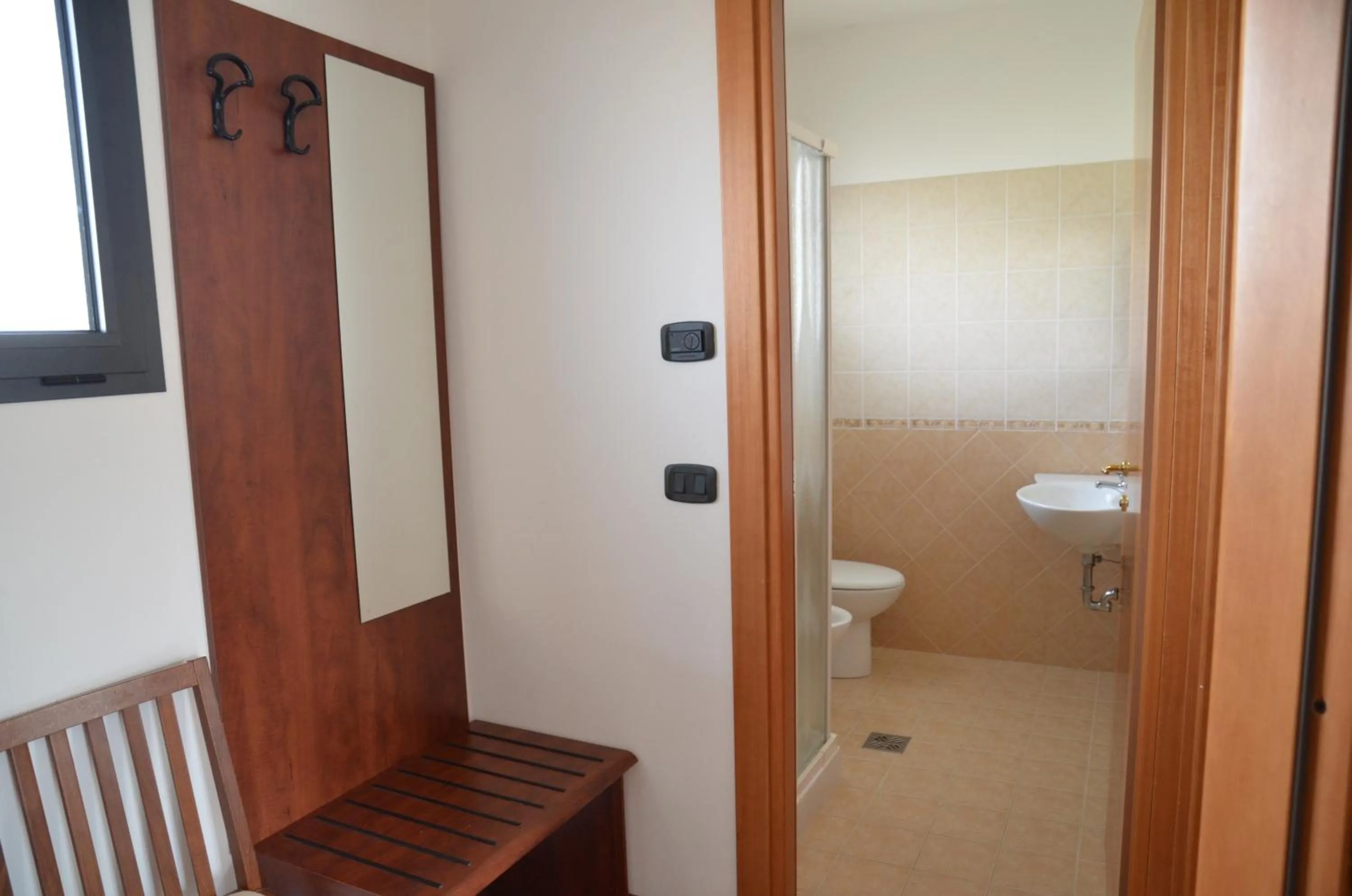 Shower in Olimpia Hotel & Aparthotel
