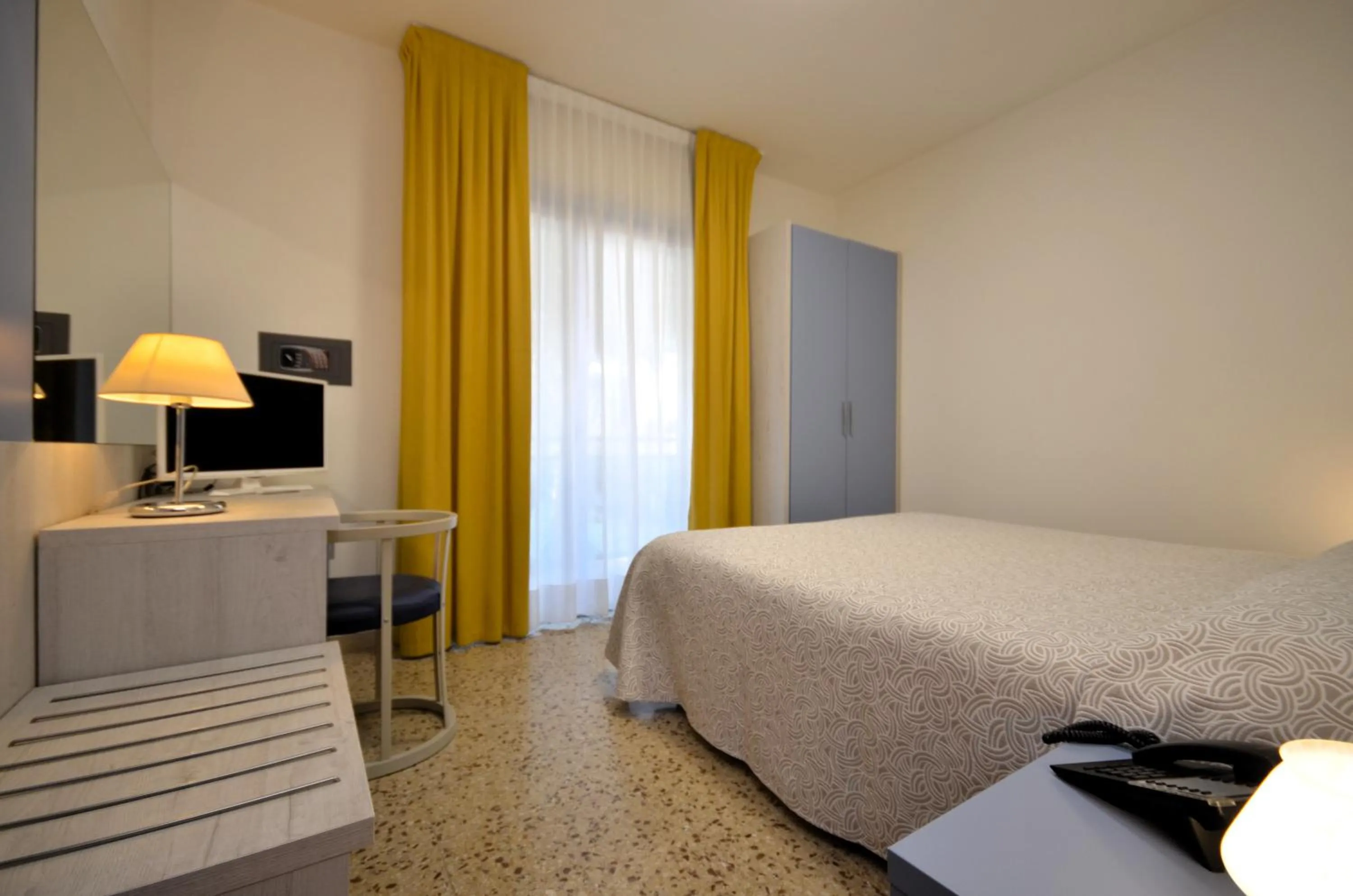 Bed in Olimpia Hotel & Aparthotel