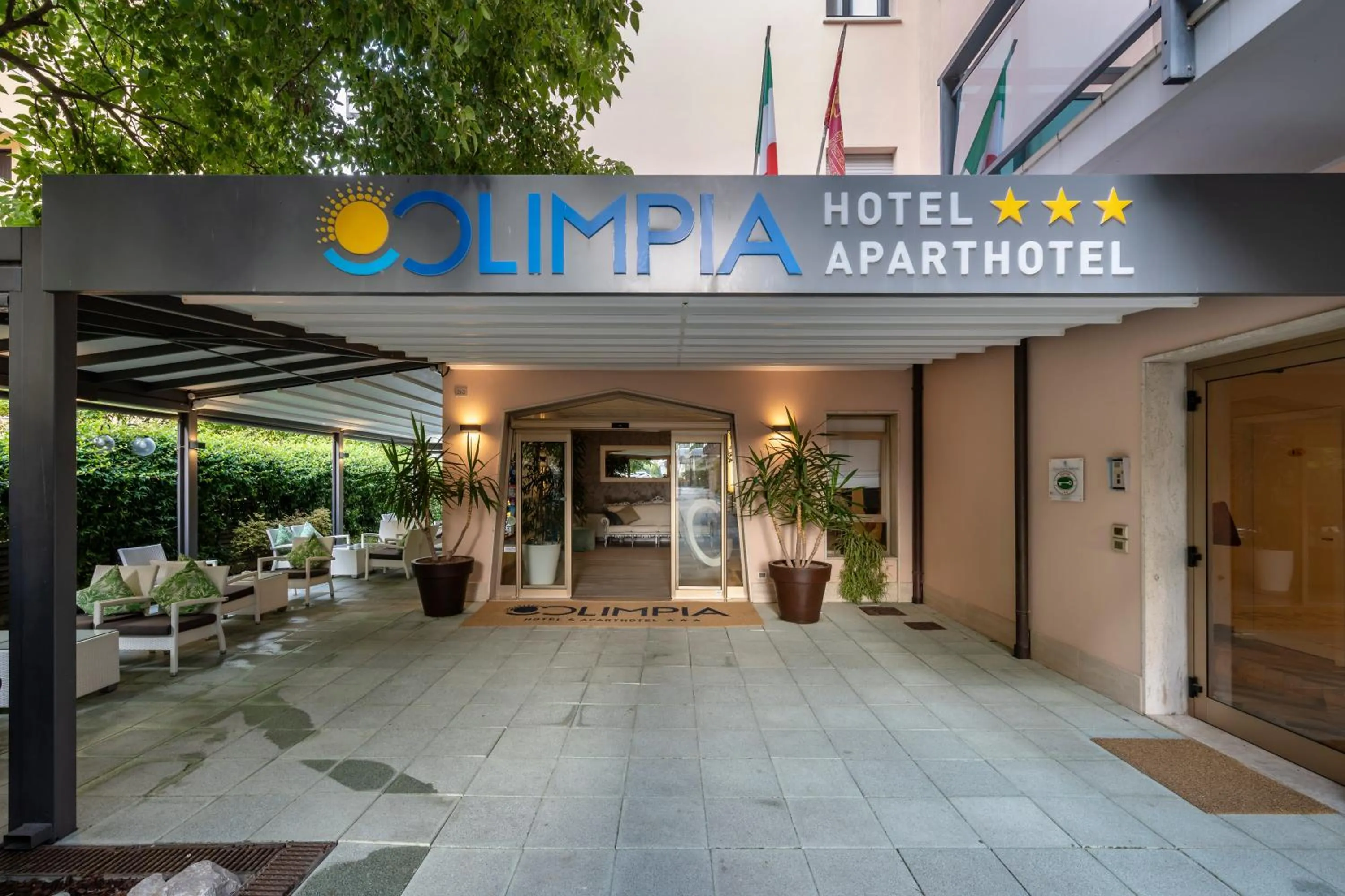 Property building in Olimpia Hotel & Aparthotel