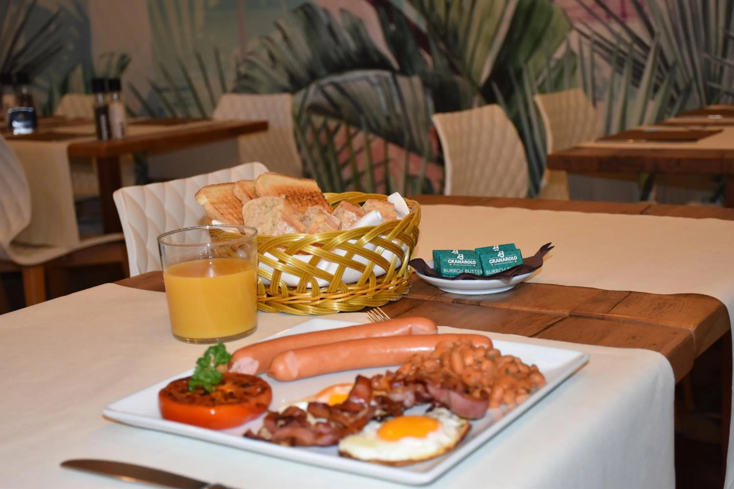 Food and drinks in Olimpia Hotel & Aparthotel