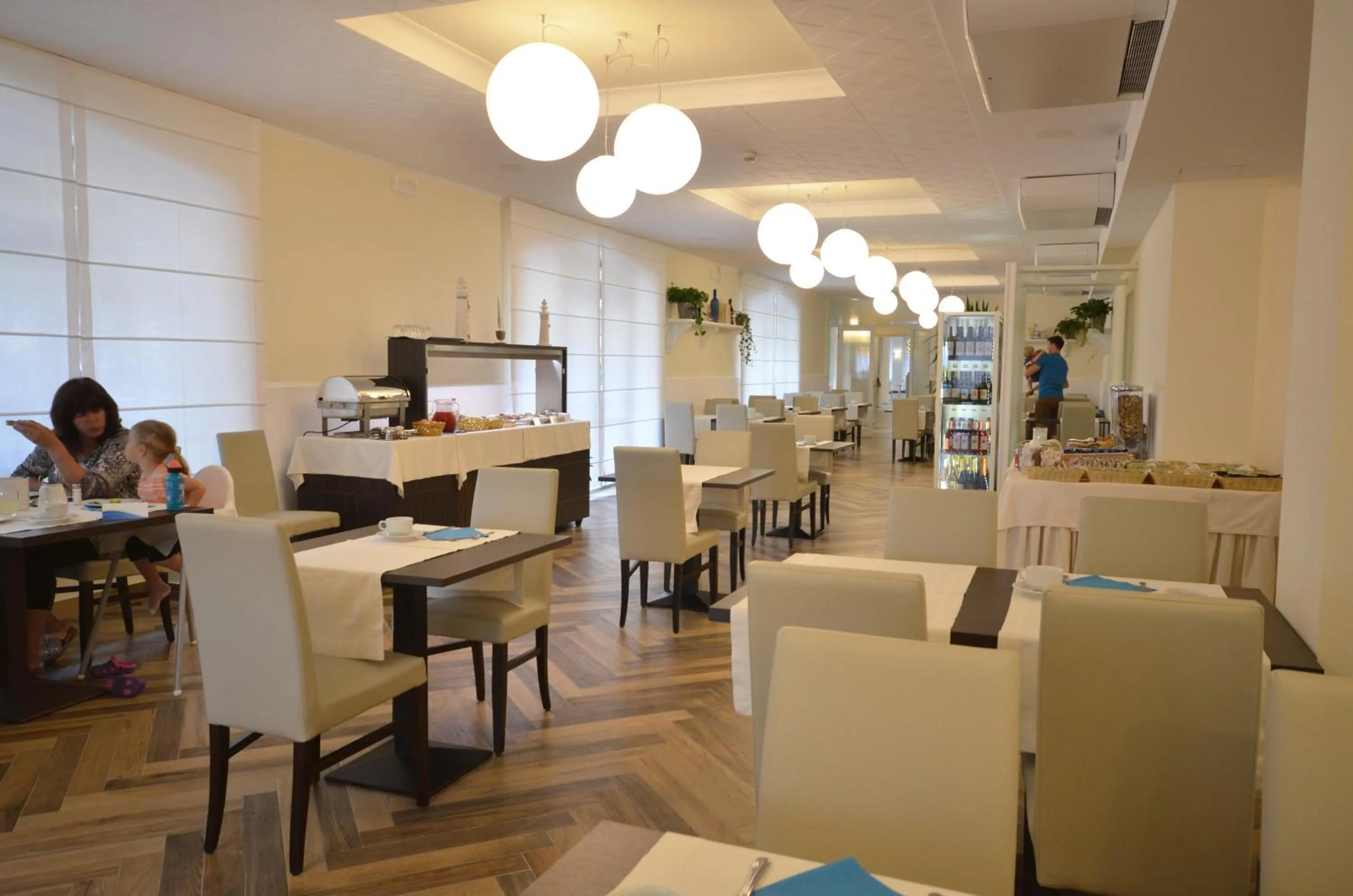 Lounge or bar in Olimpia Hotel & Aparthotel