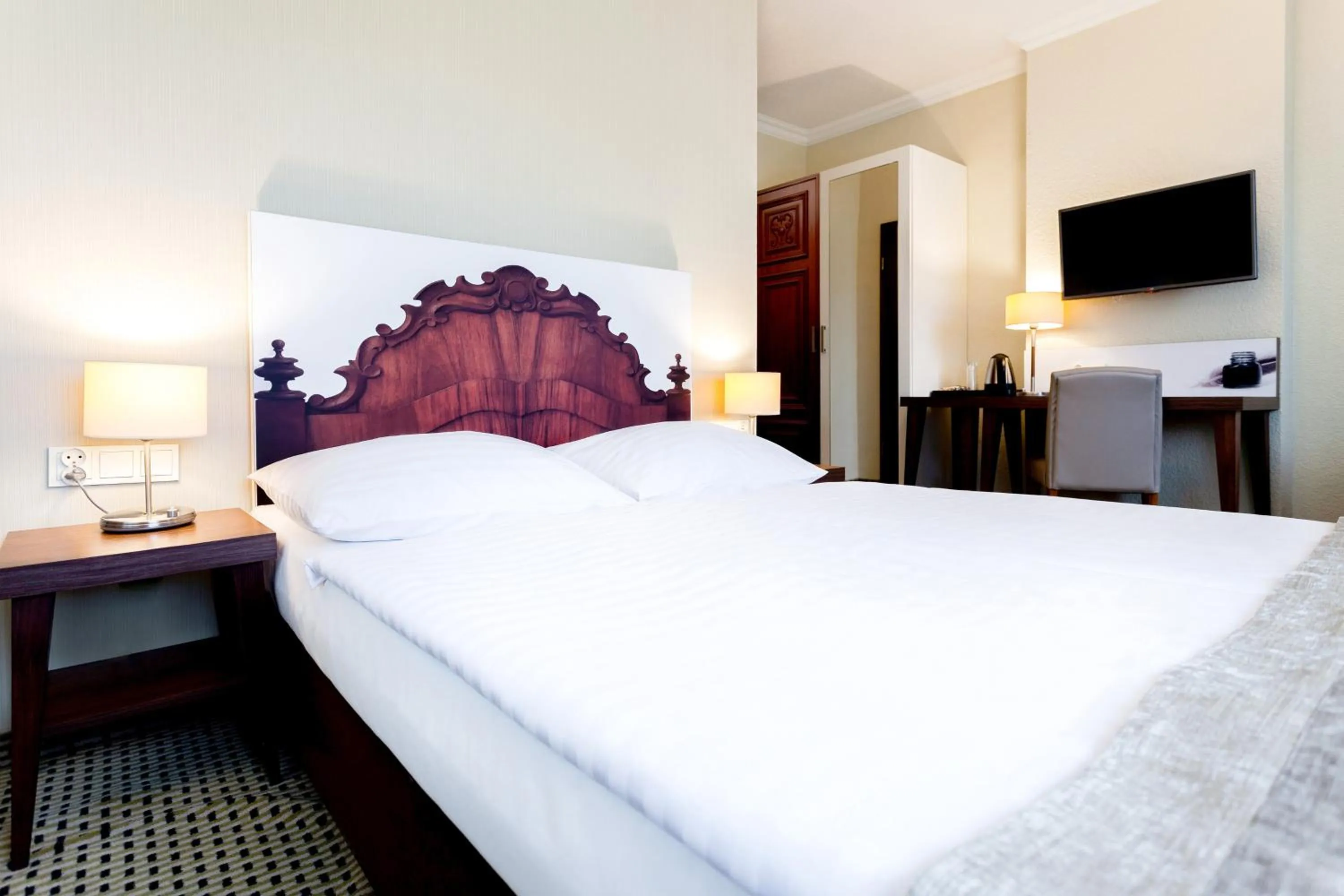 Bed in Jantar Hotel & SPA by Zdrojowa