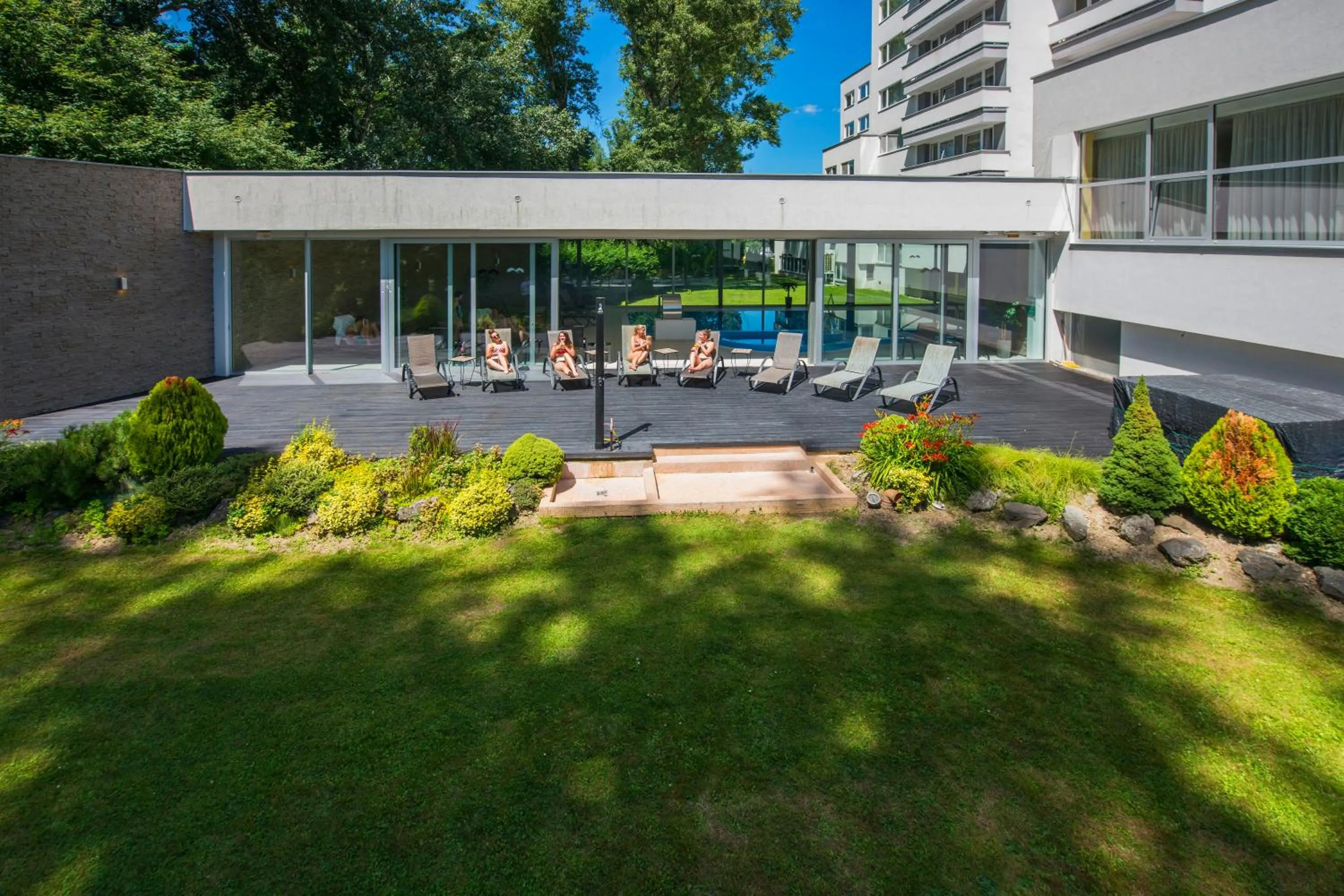 Swimming pool in Hotel Park