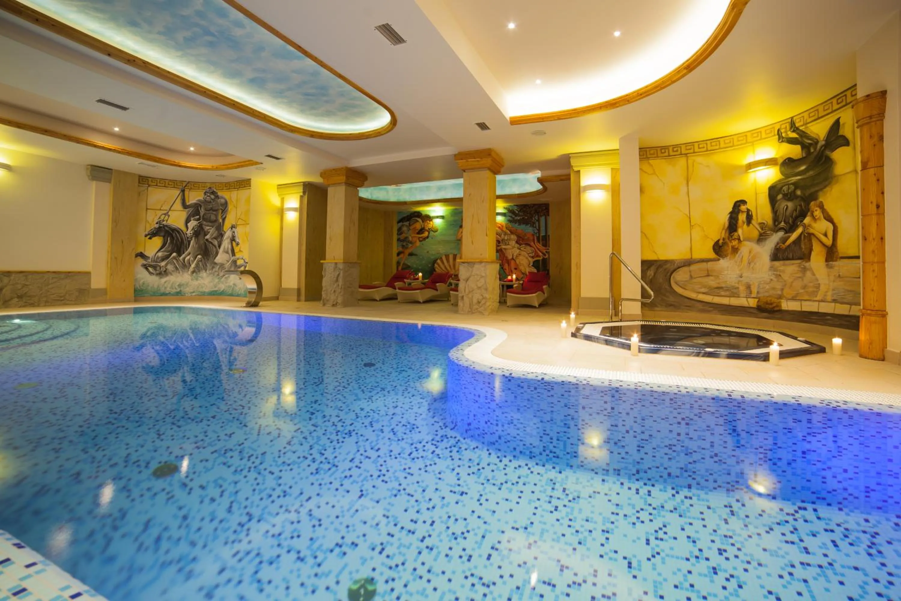 Swimming pool in Trofana Wellness & SPA