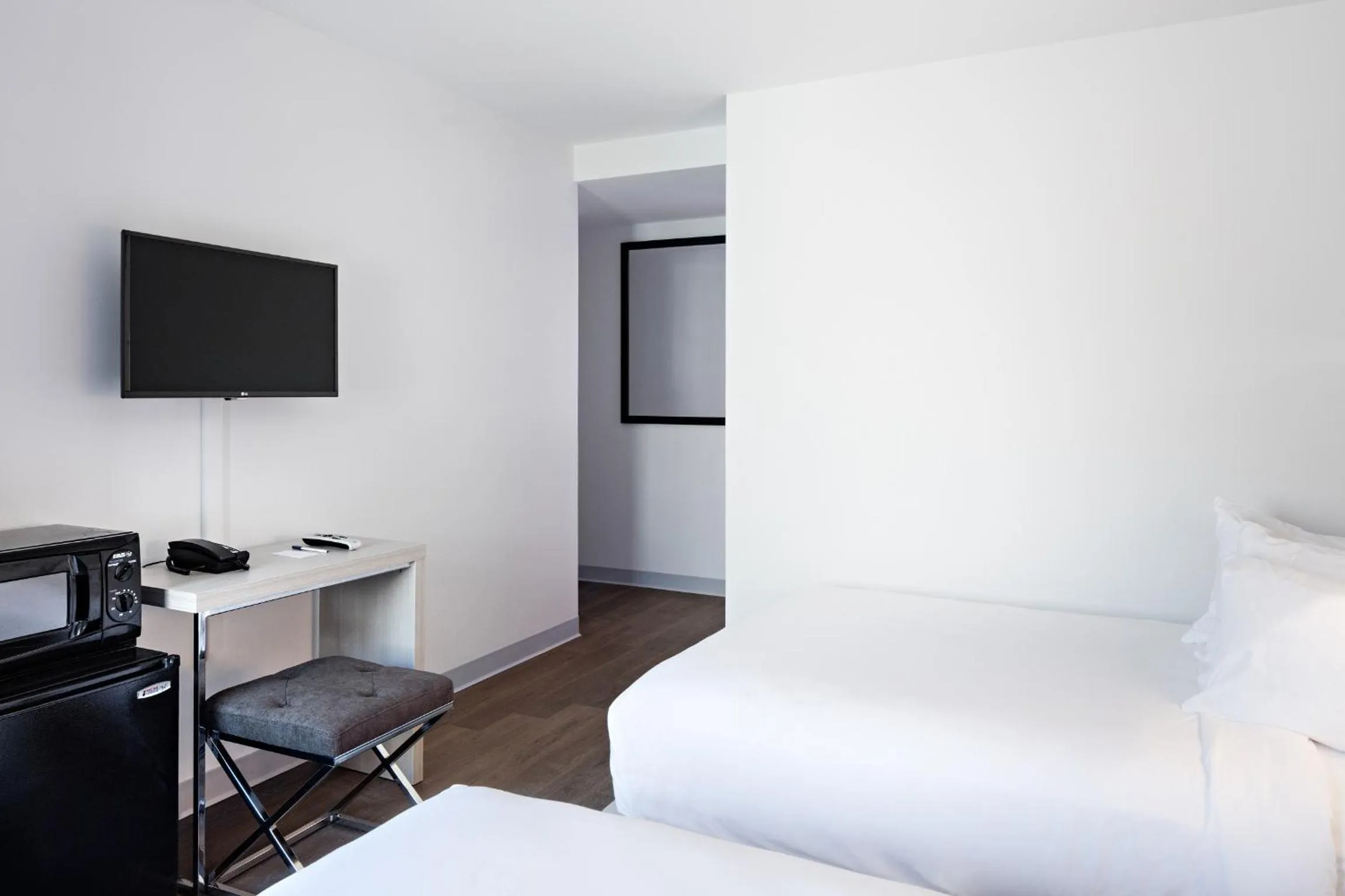 Bedroom, Bed in The Gatsby Hotel