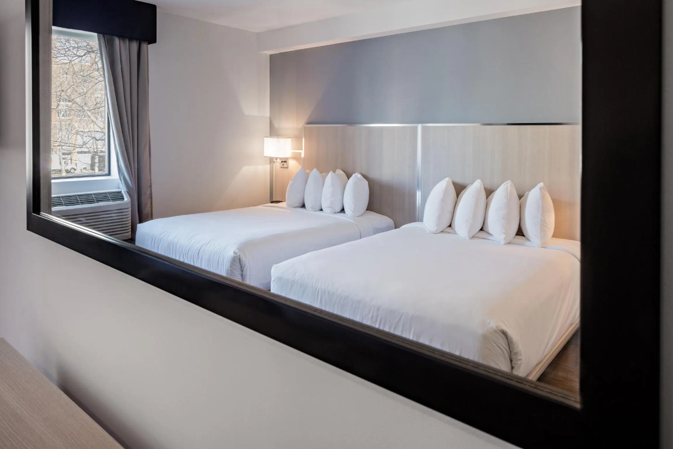 Bedroom, Bed in The Gatsby Hotel