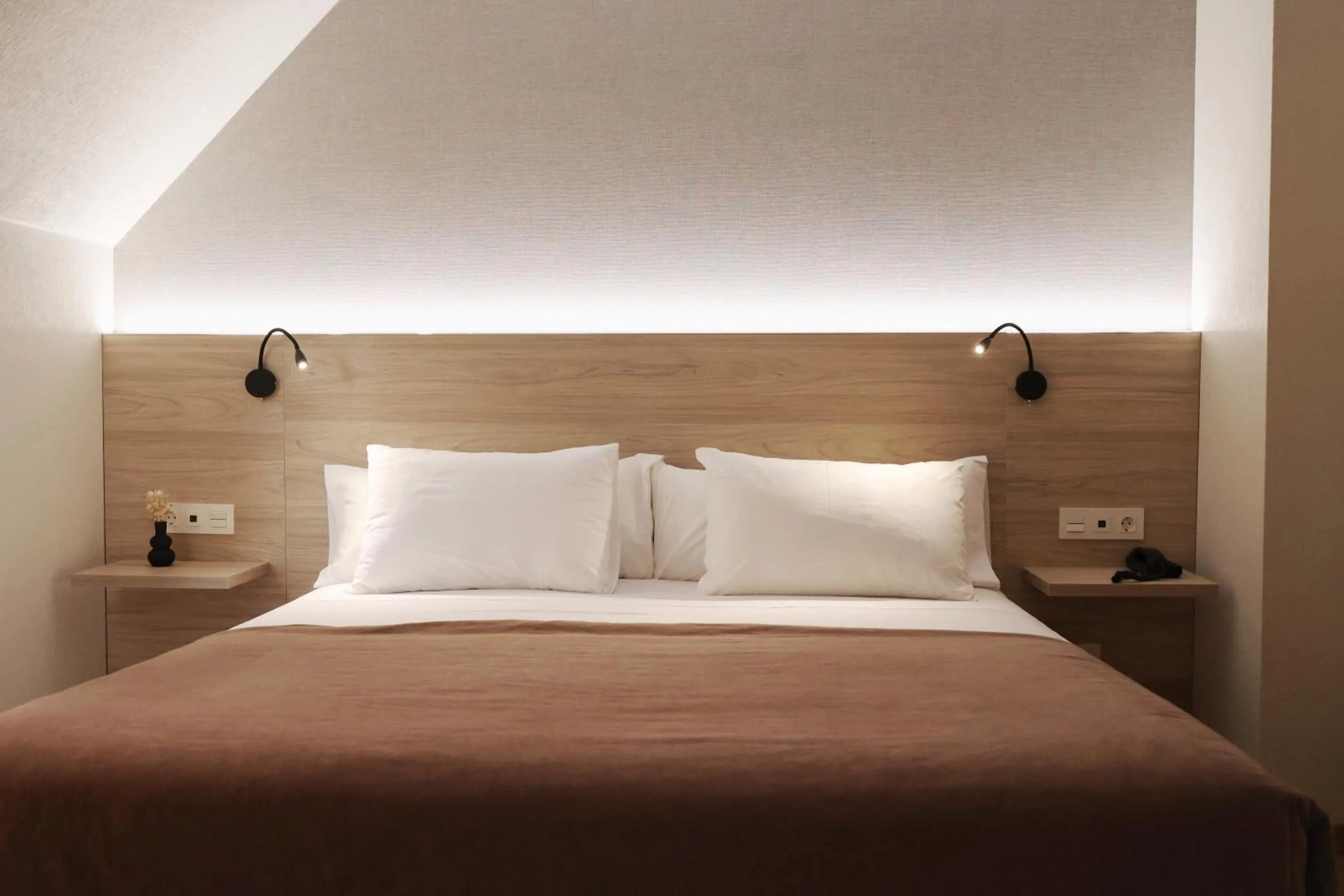 Bedroom, Bed in Hotel Maruxia *** Superior