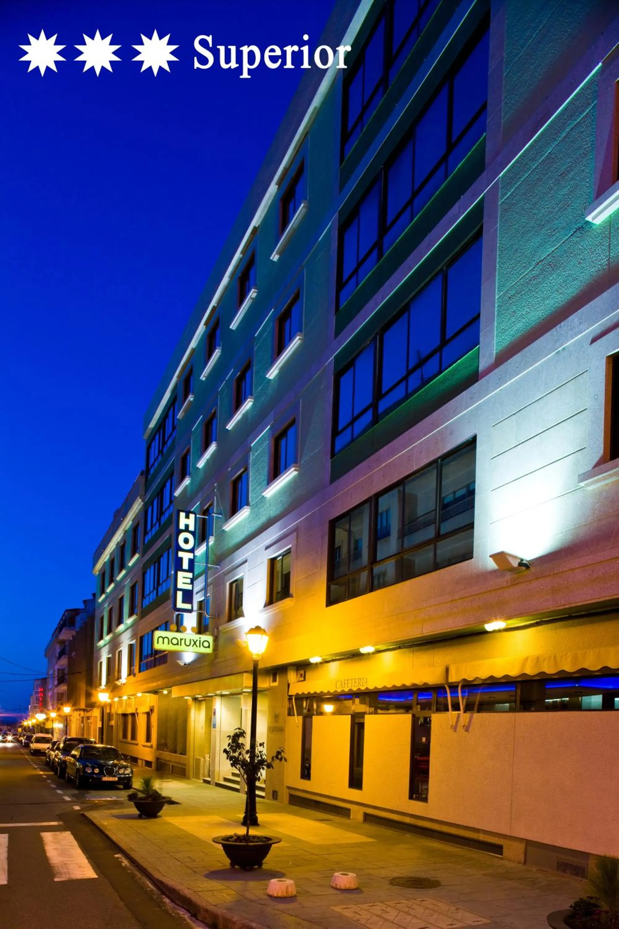 Facade/entrance in Hotel Maruxia *** Superior