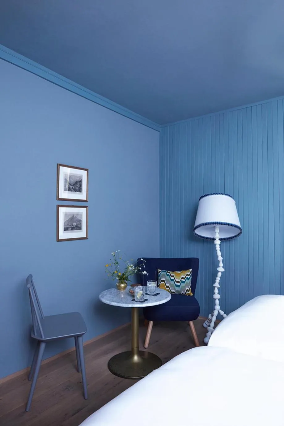 Seating area, Bed in Hotel De Londres