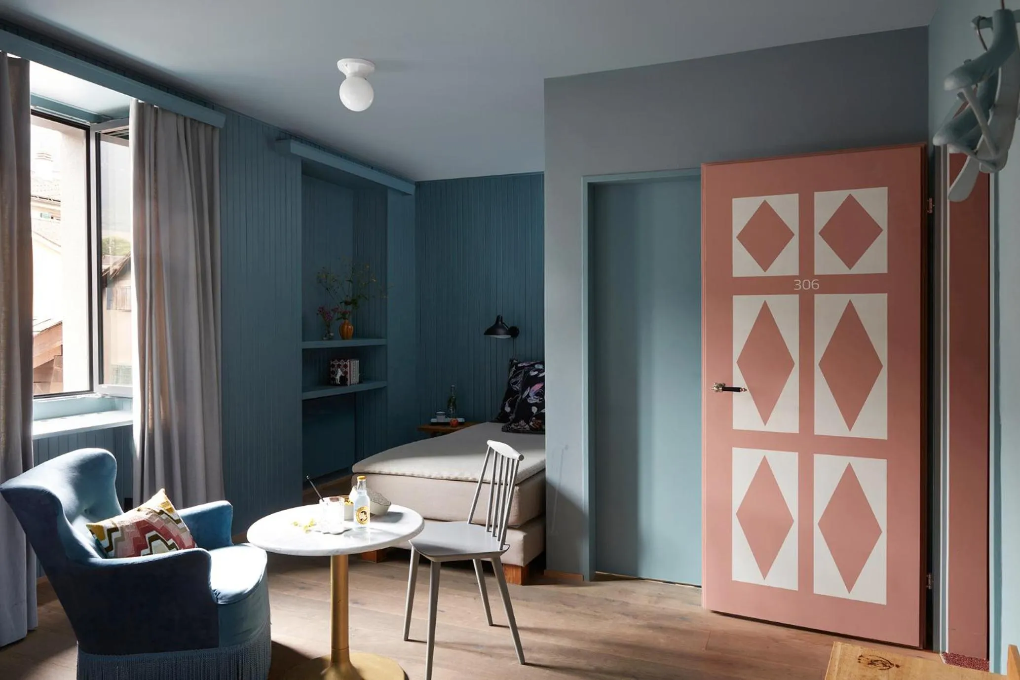 Seating area in Hotel De Londres