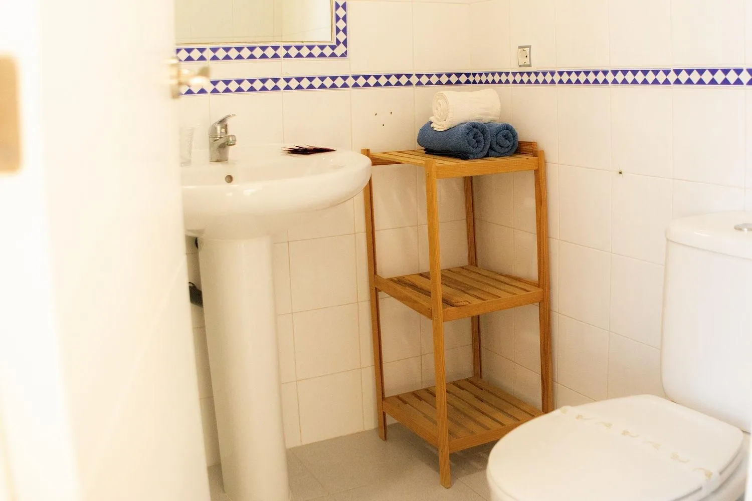 Bathroom in Hotel Playa Conil - Beachfront Studios & Suites