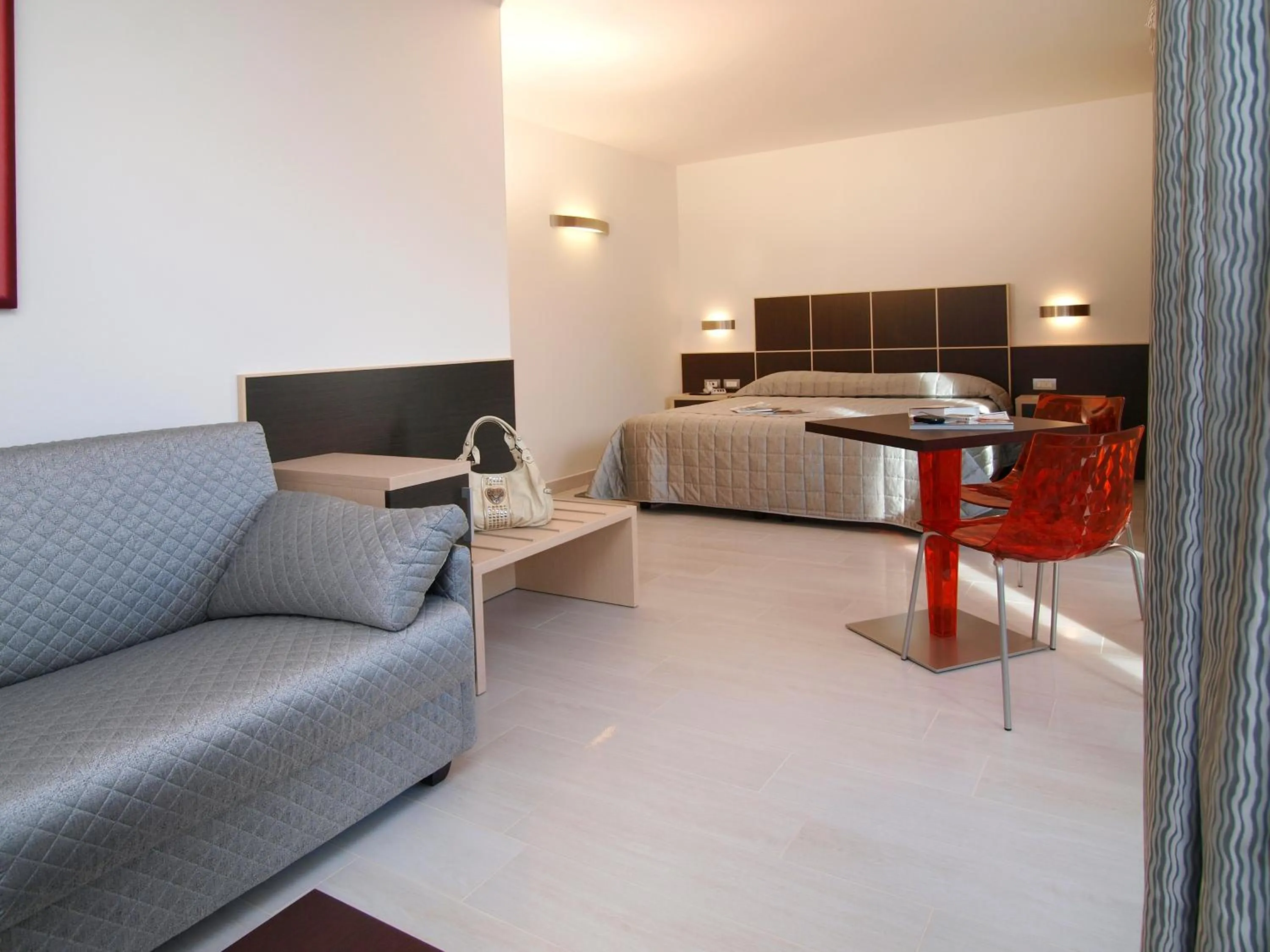 Photo of the whole room in Hotel Garnì Corallo