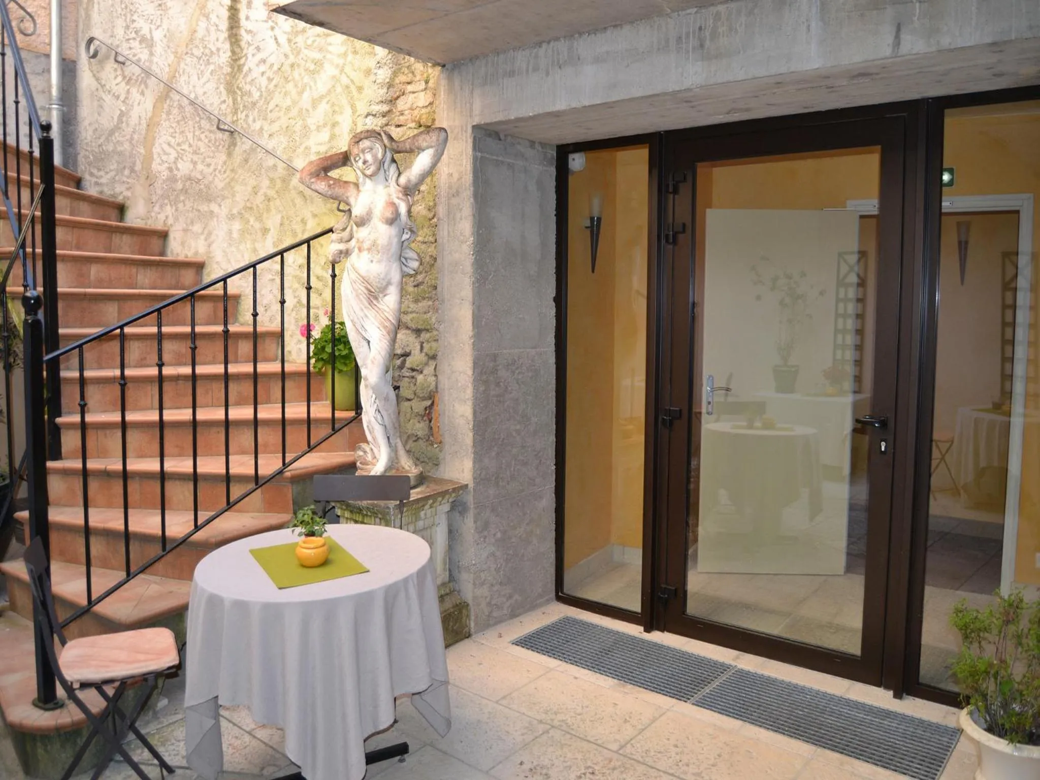 Hostellerie De La Poste