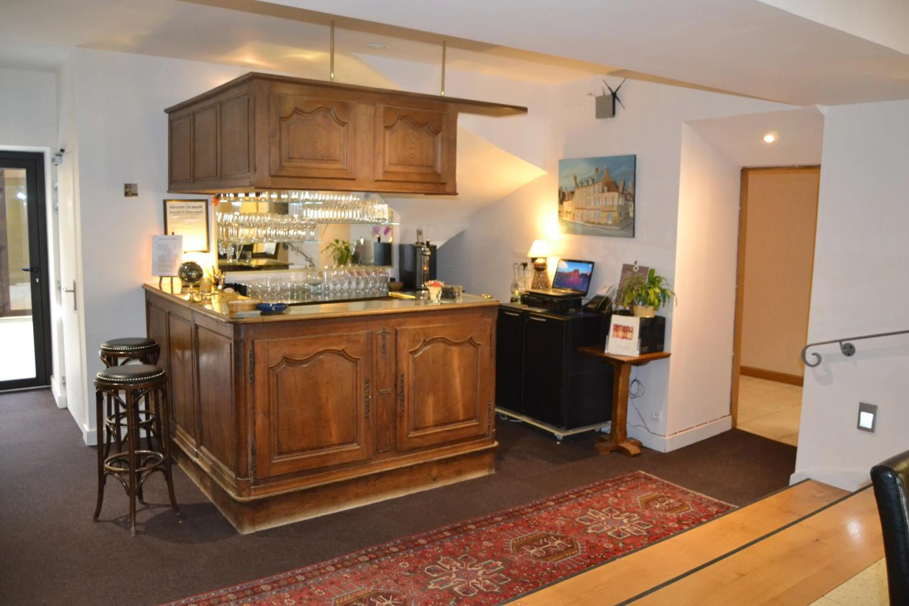 minibar in Hostellerie De La Poste