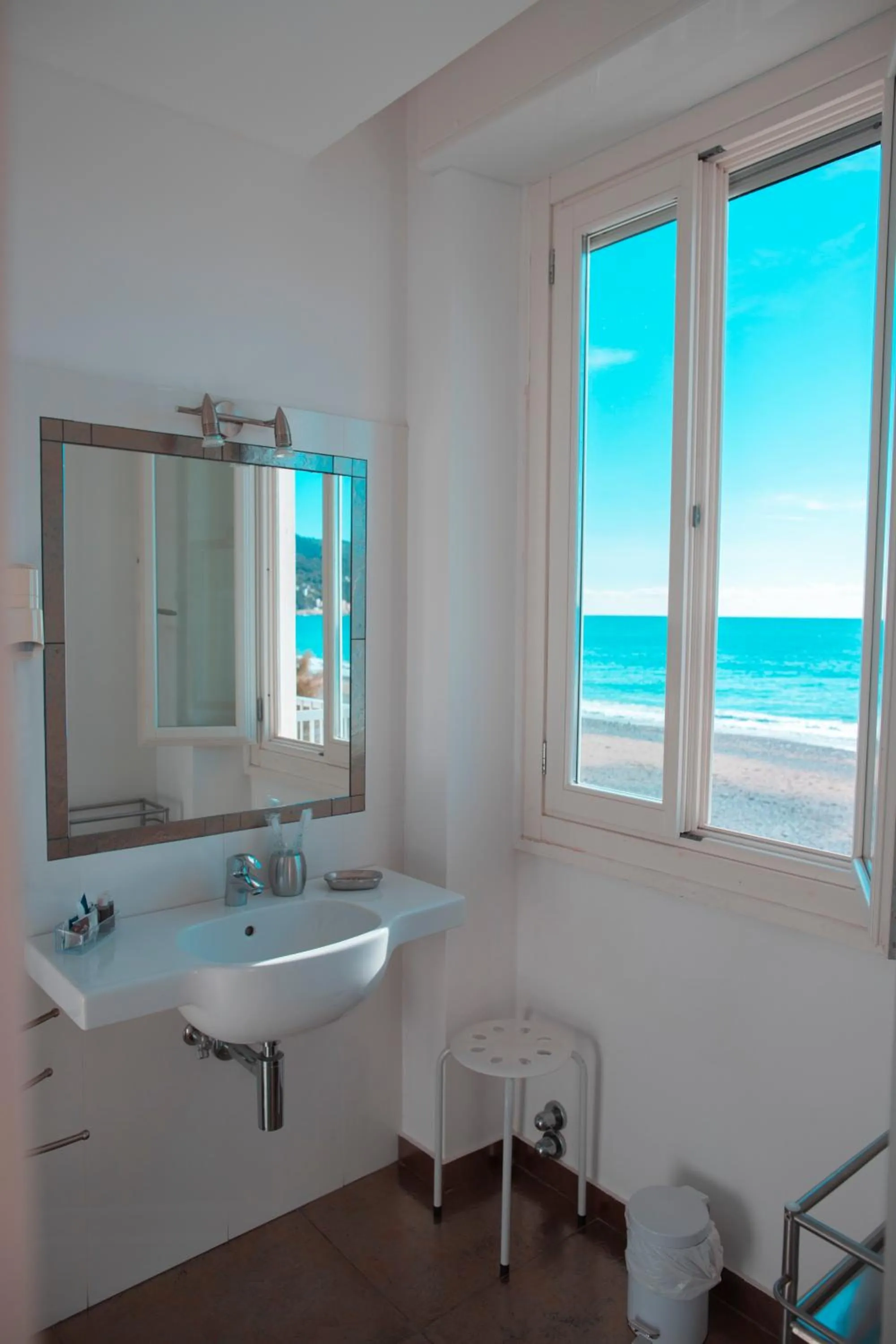 Bathroom in Hotel Ligure