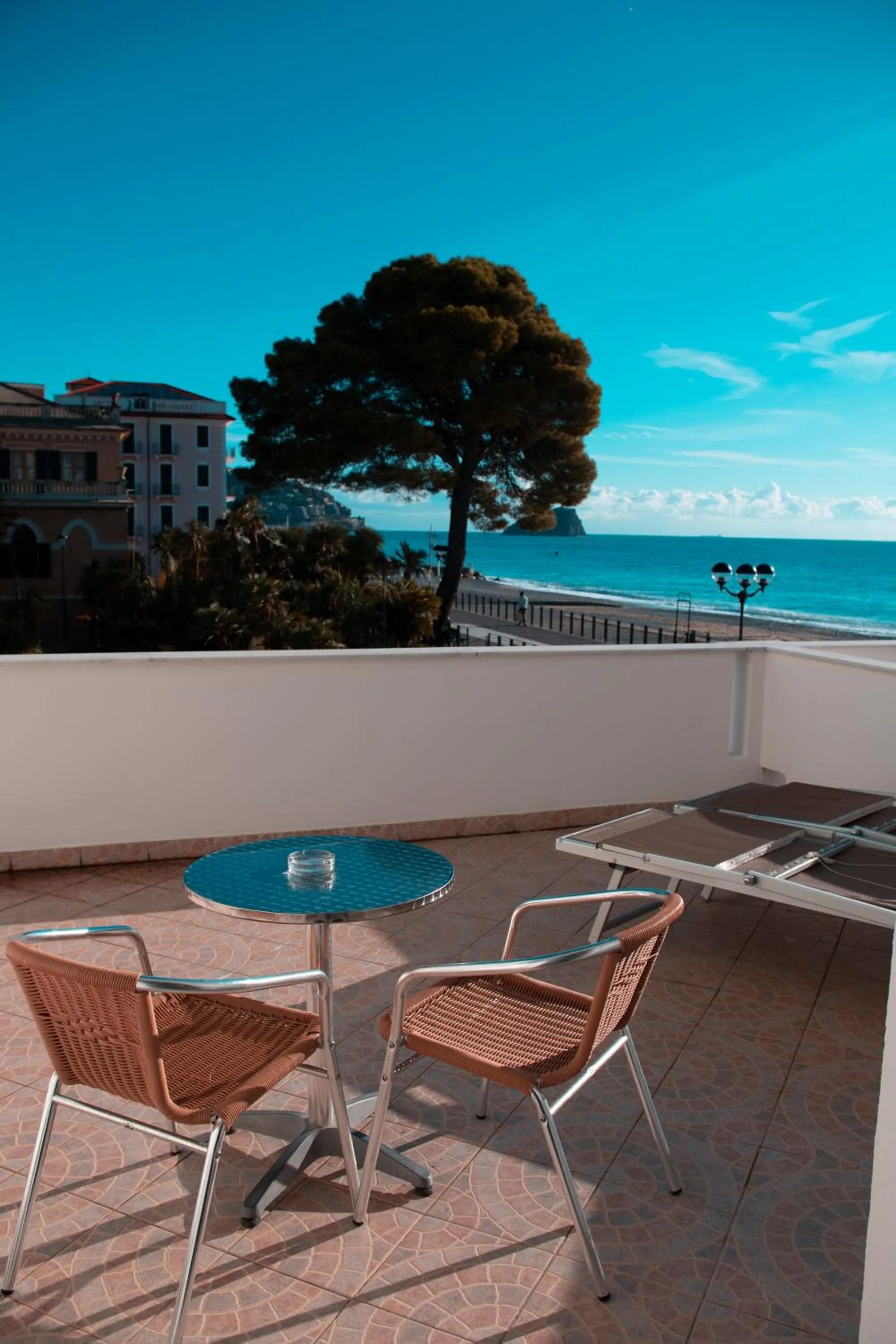 Patio in Hotel Ligure