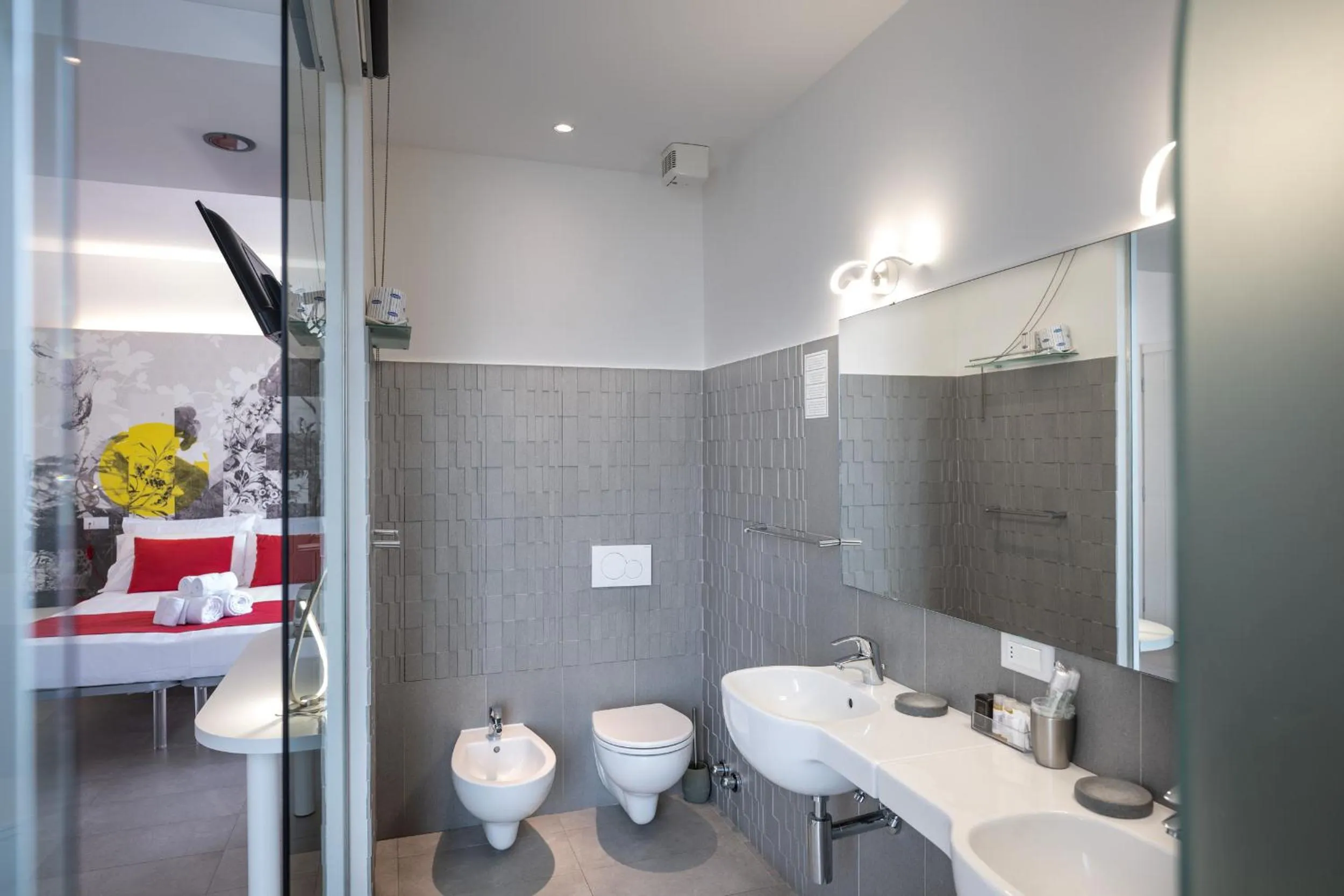 Bathroom in Hotel Ligure