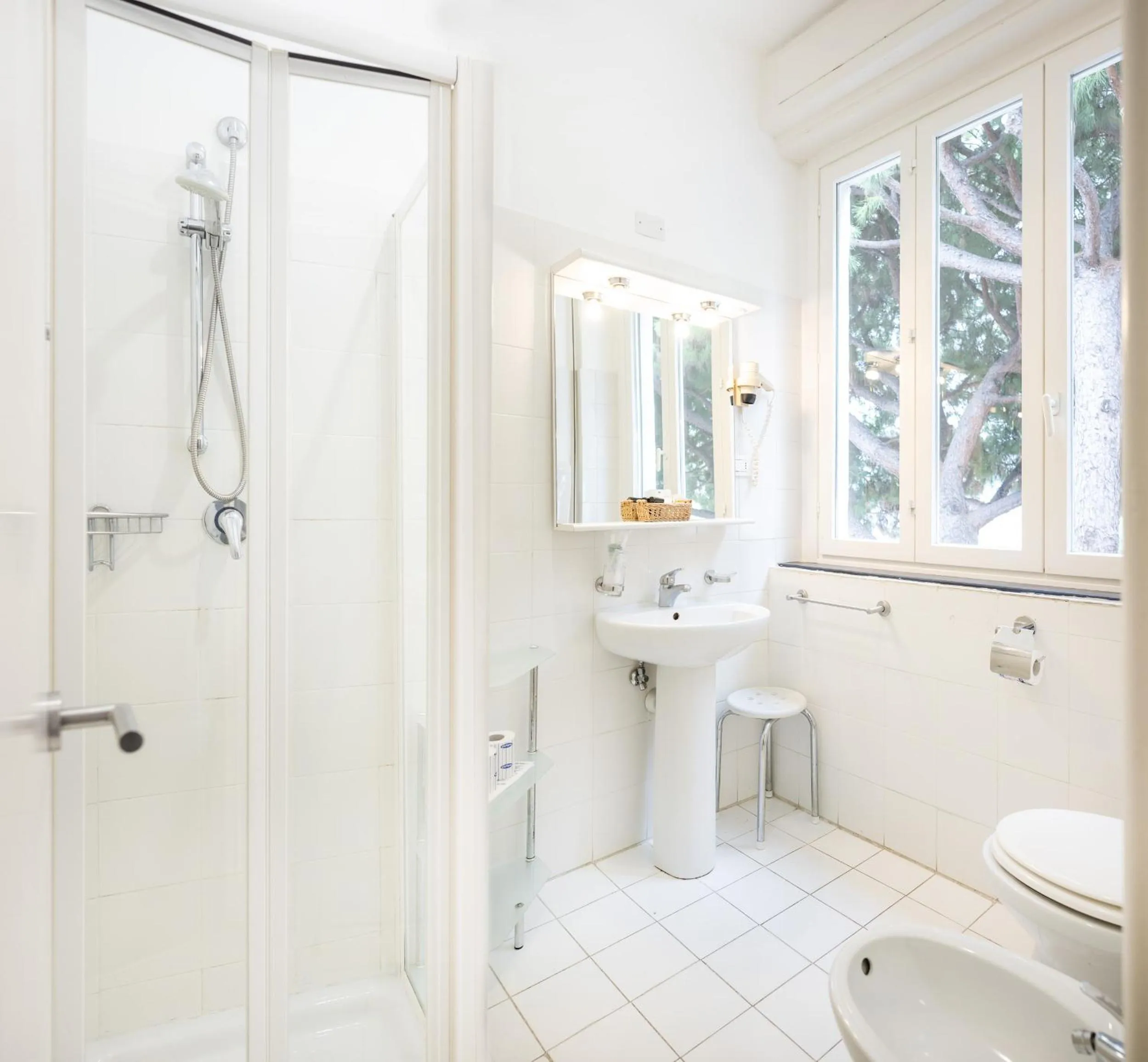 Shower in Hotel Ligure