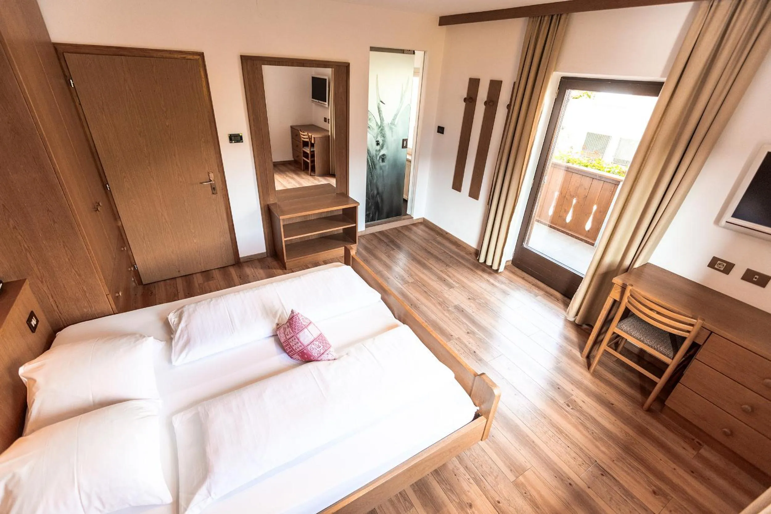 Bedroom in Hotel Zum Löwen - Al Leone