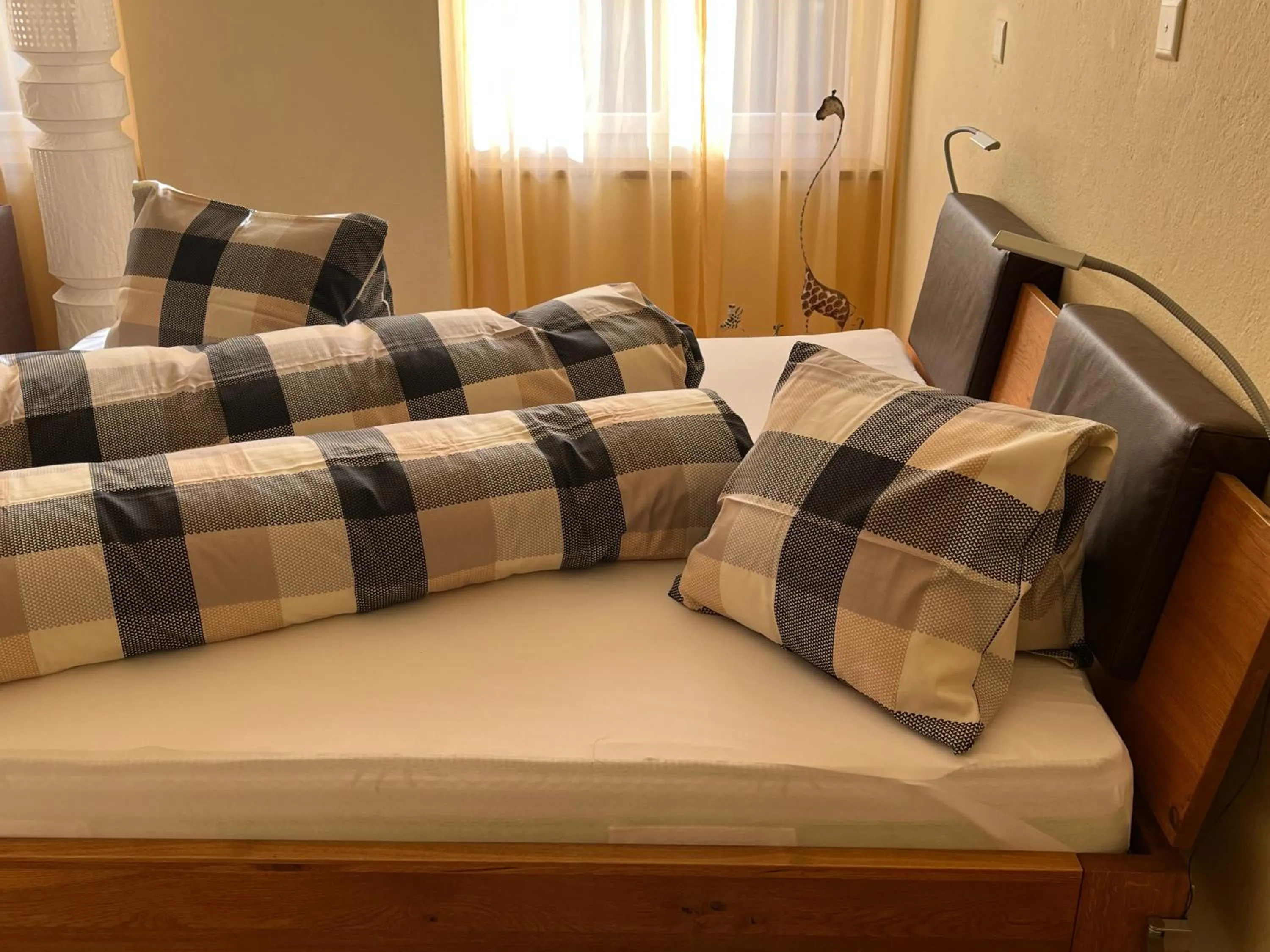 Bed in Hotel Krone Sihlbrugg