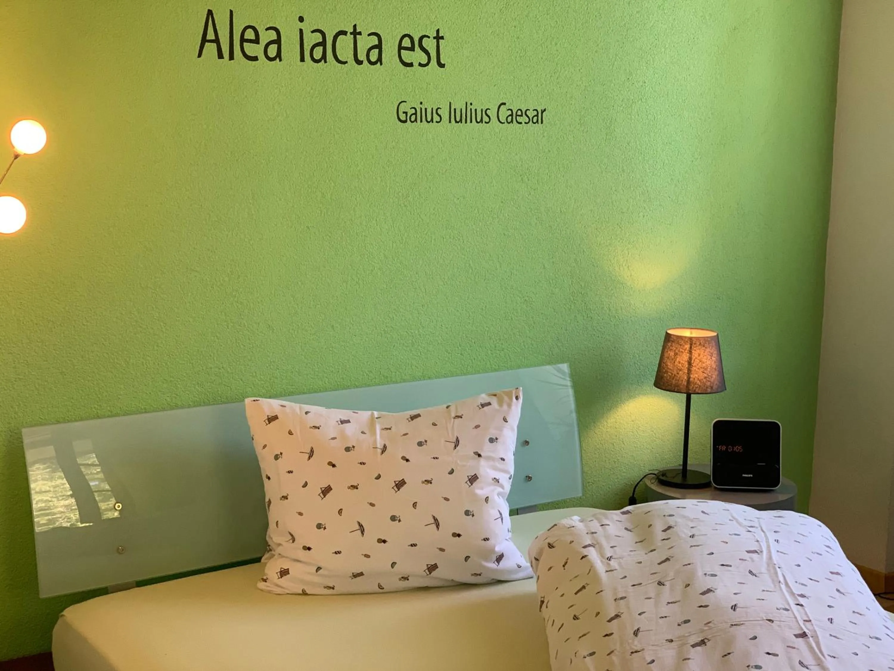 Bed in Hotel Krone Sihlbrugg