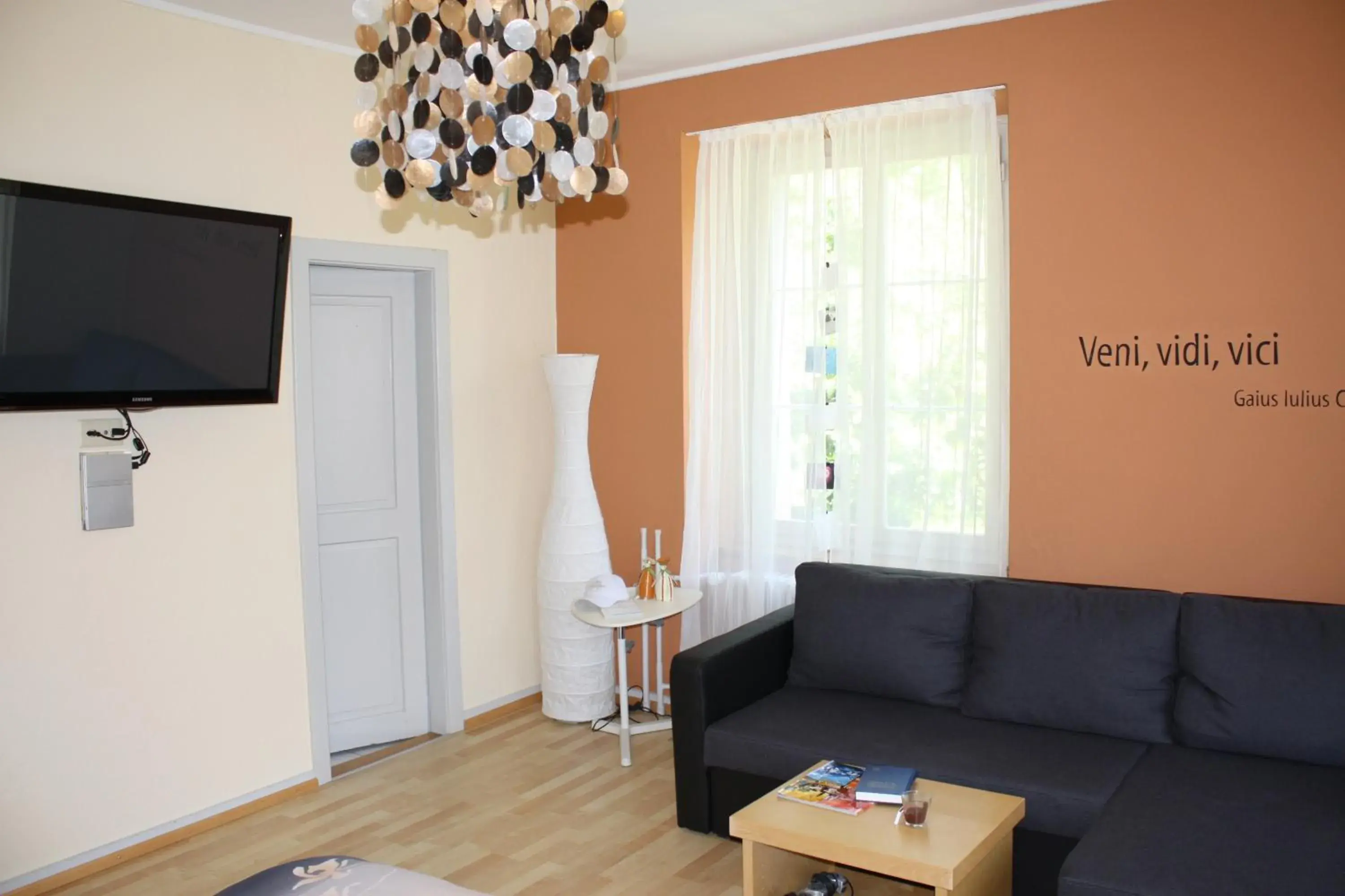 Double Room with Sofa Bed - single occupancy in Hotel Krone Sihlbrugg Double Room with Sofa Bed - single occupancy in Hotel Krone Sihlbrugg