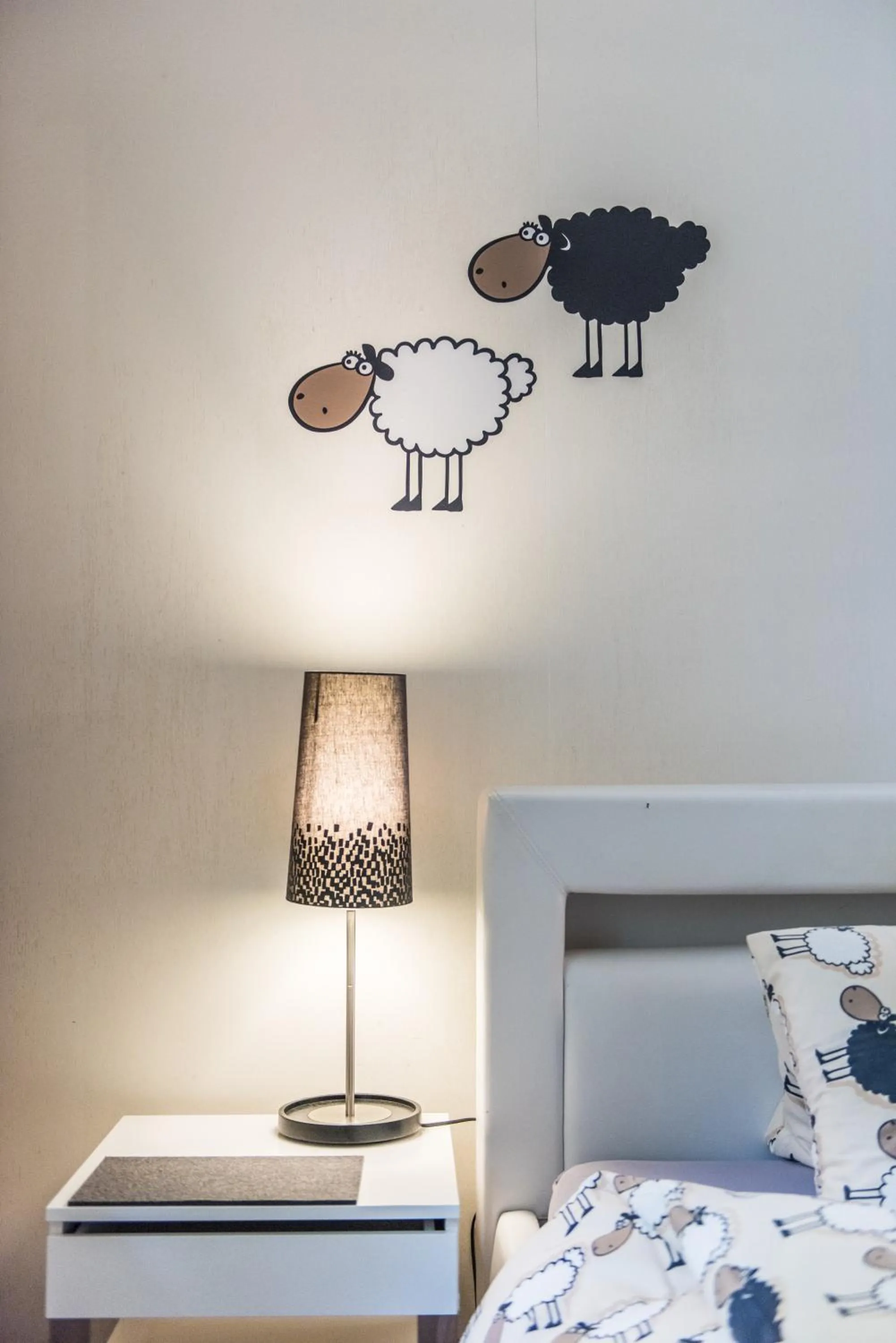 Decorative detail, Bed in Hotel Krone Sihlbrugg