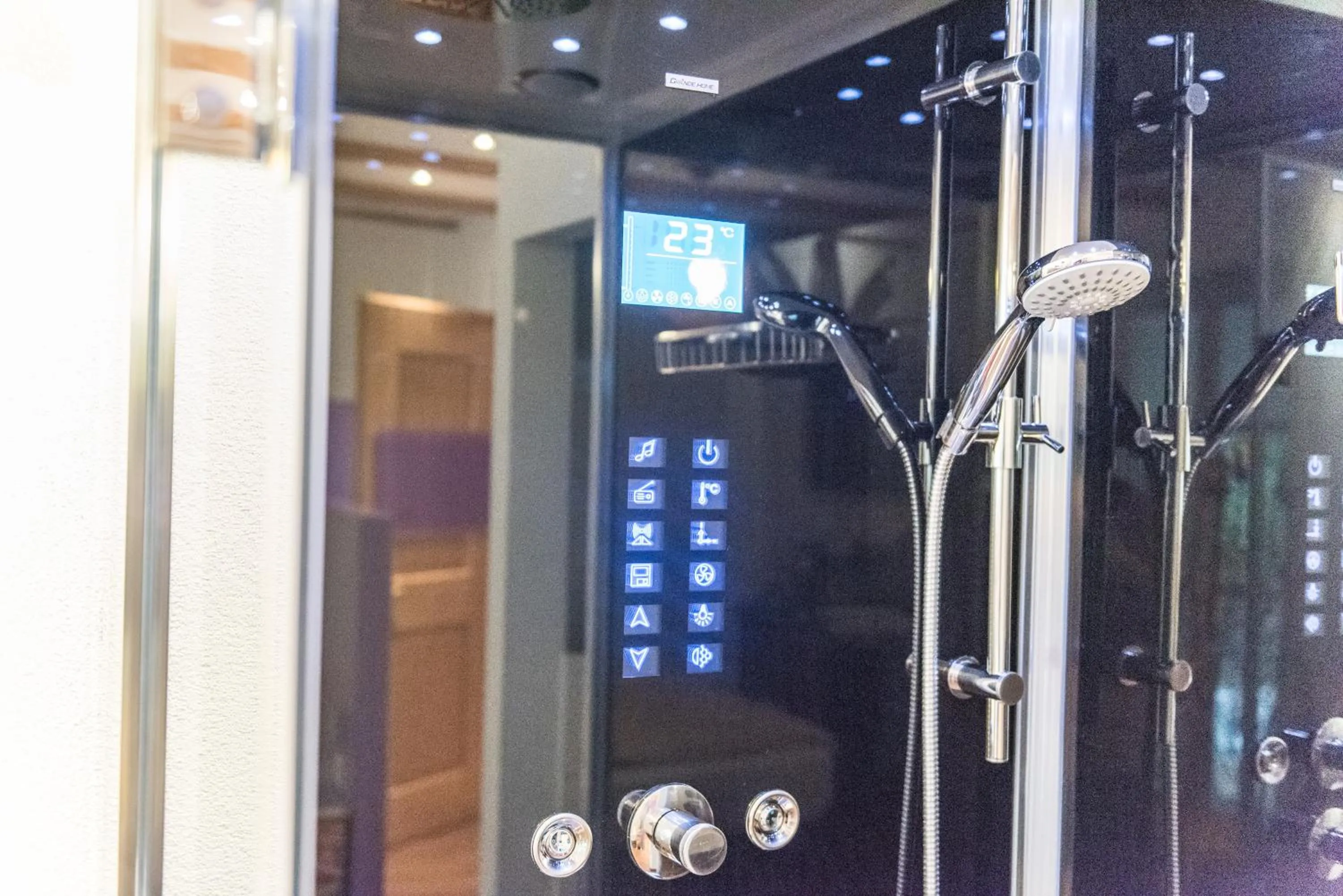 Bathroom in Hotel Krone Sihlbrugg