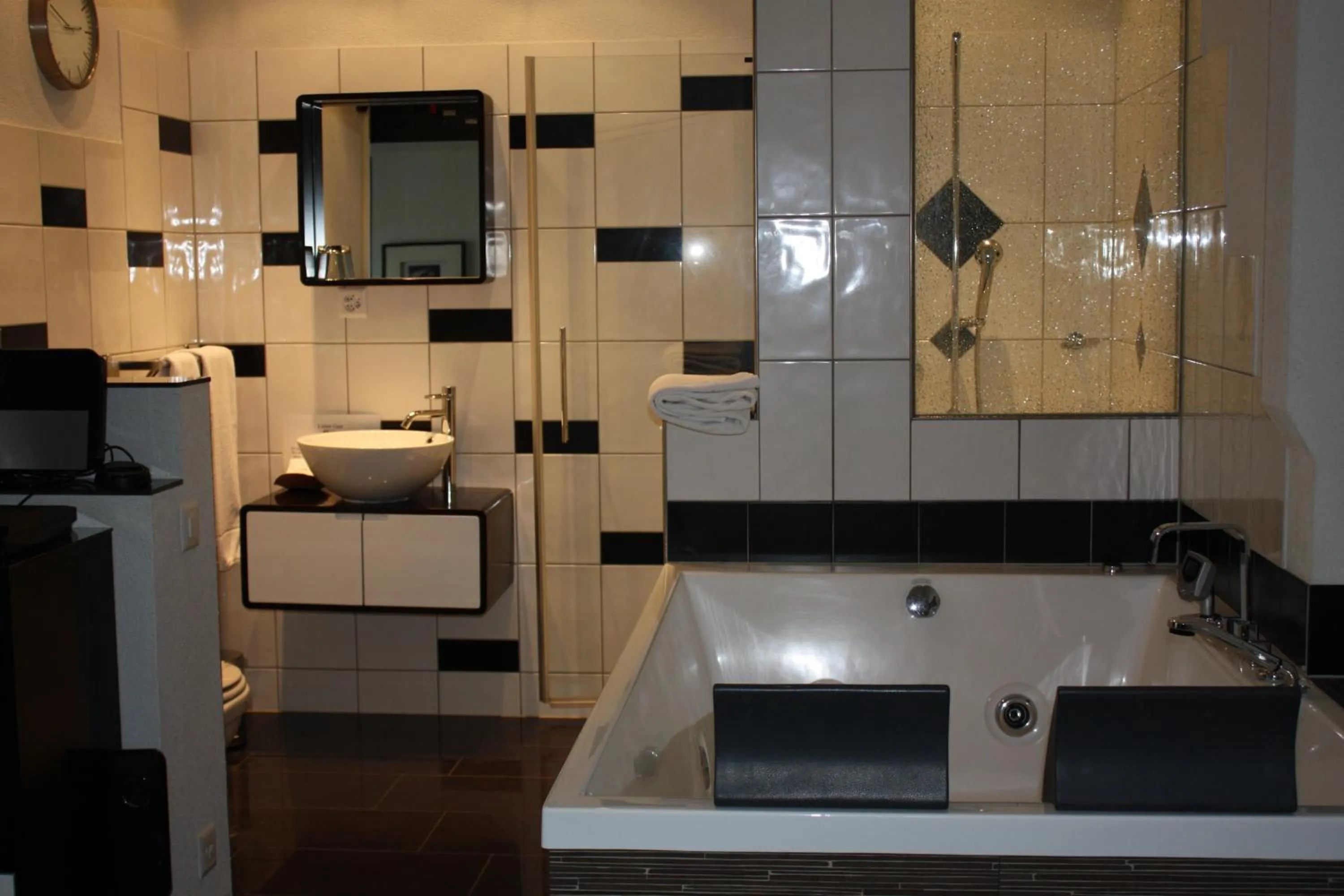 Bathroom in Hotel Krone Sihlbrugg