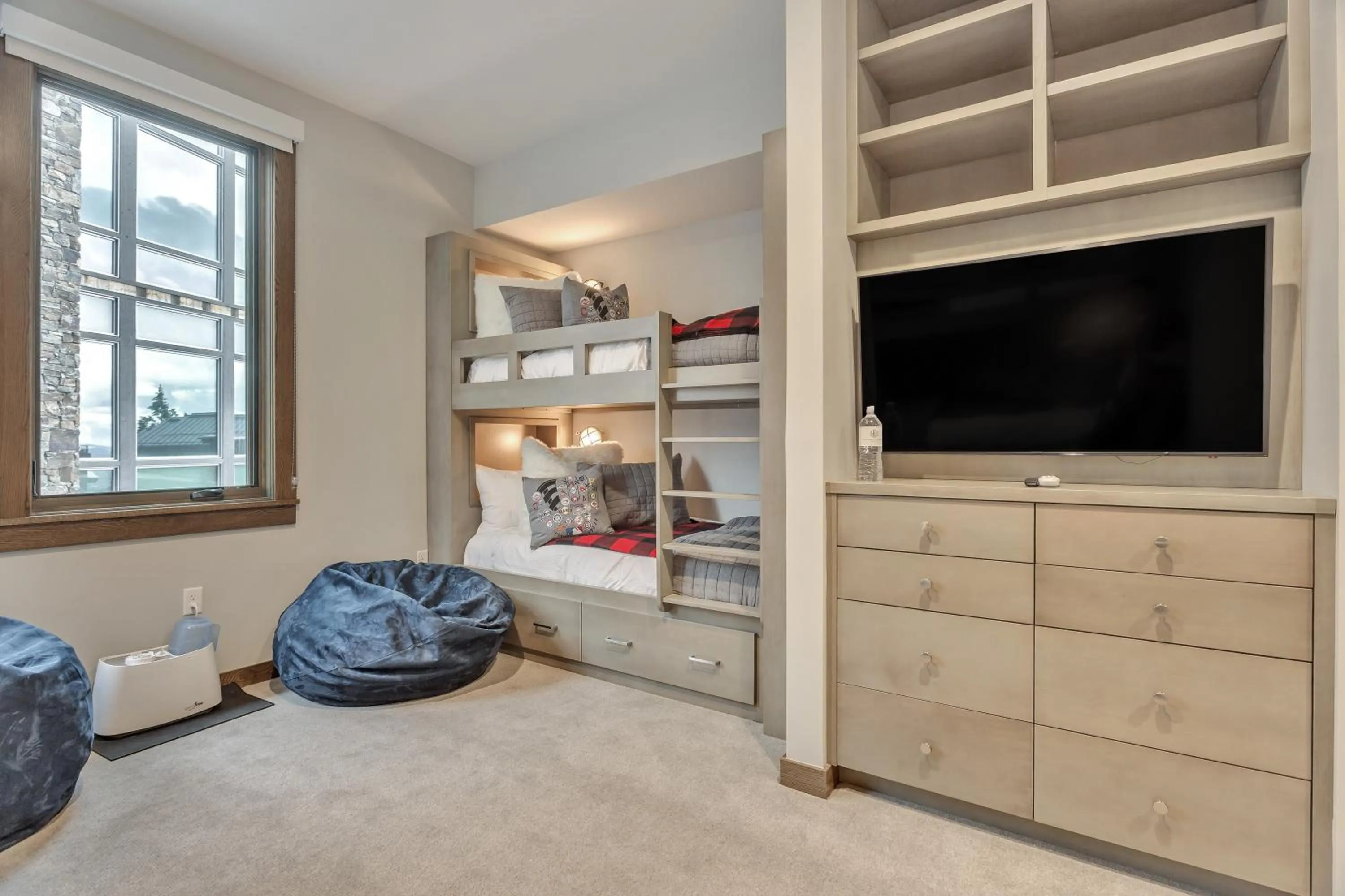 Bedroom in Stein Eriksen Residences