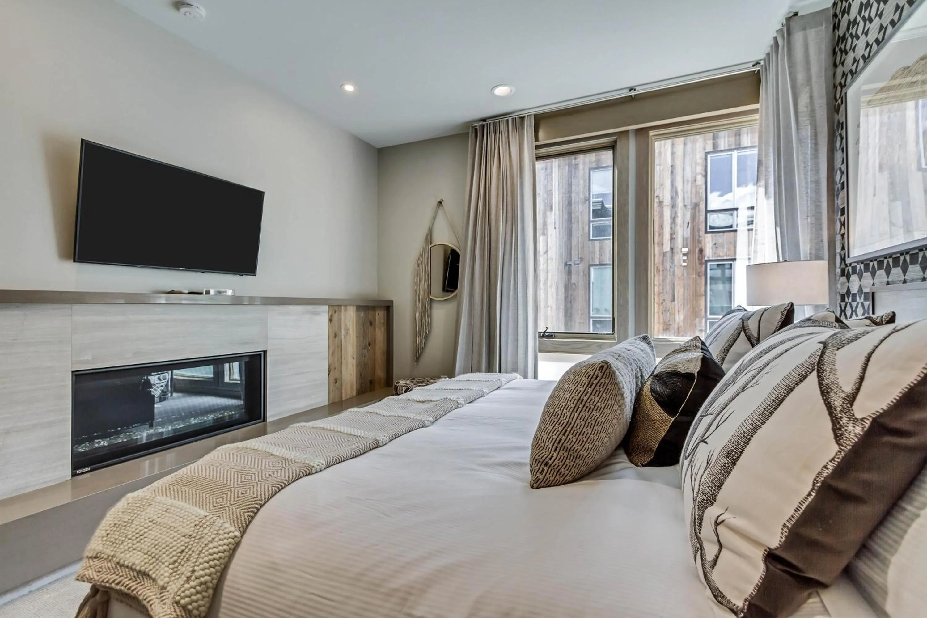 Bed in Stein Eriksen Residences