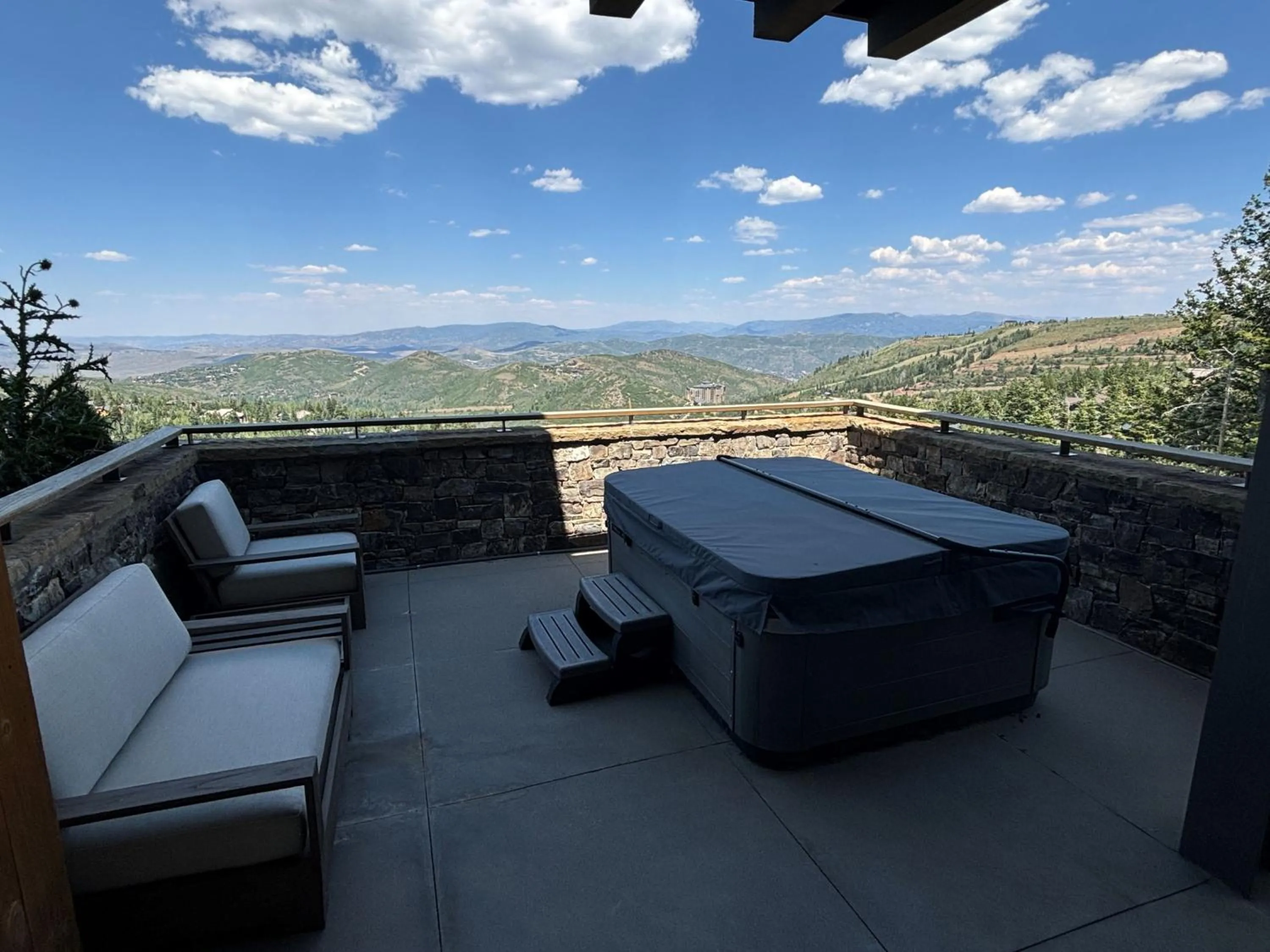 Patio in Stein Eriksen Residences