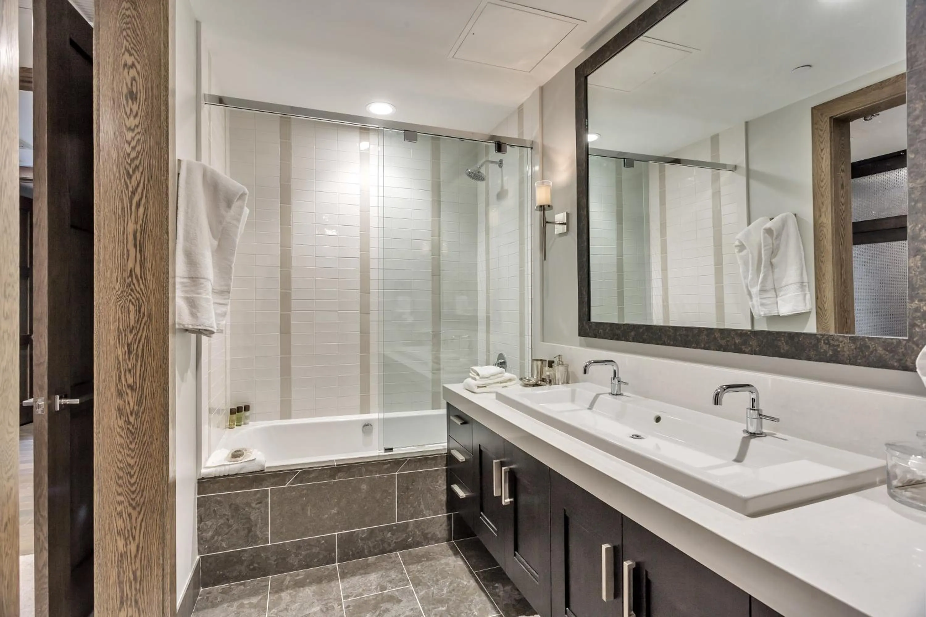 Bathroom in Stein Eriksen Residences