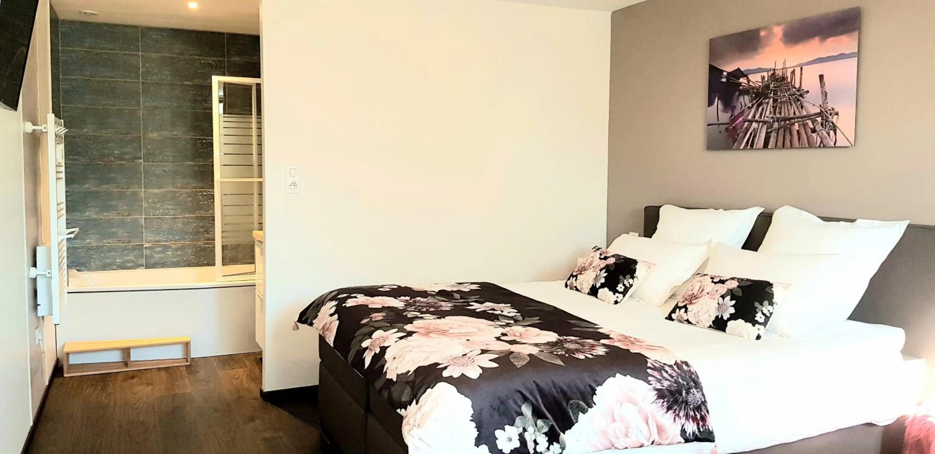 Photo of the whole room, Bed in Il etait une ferme