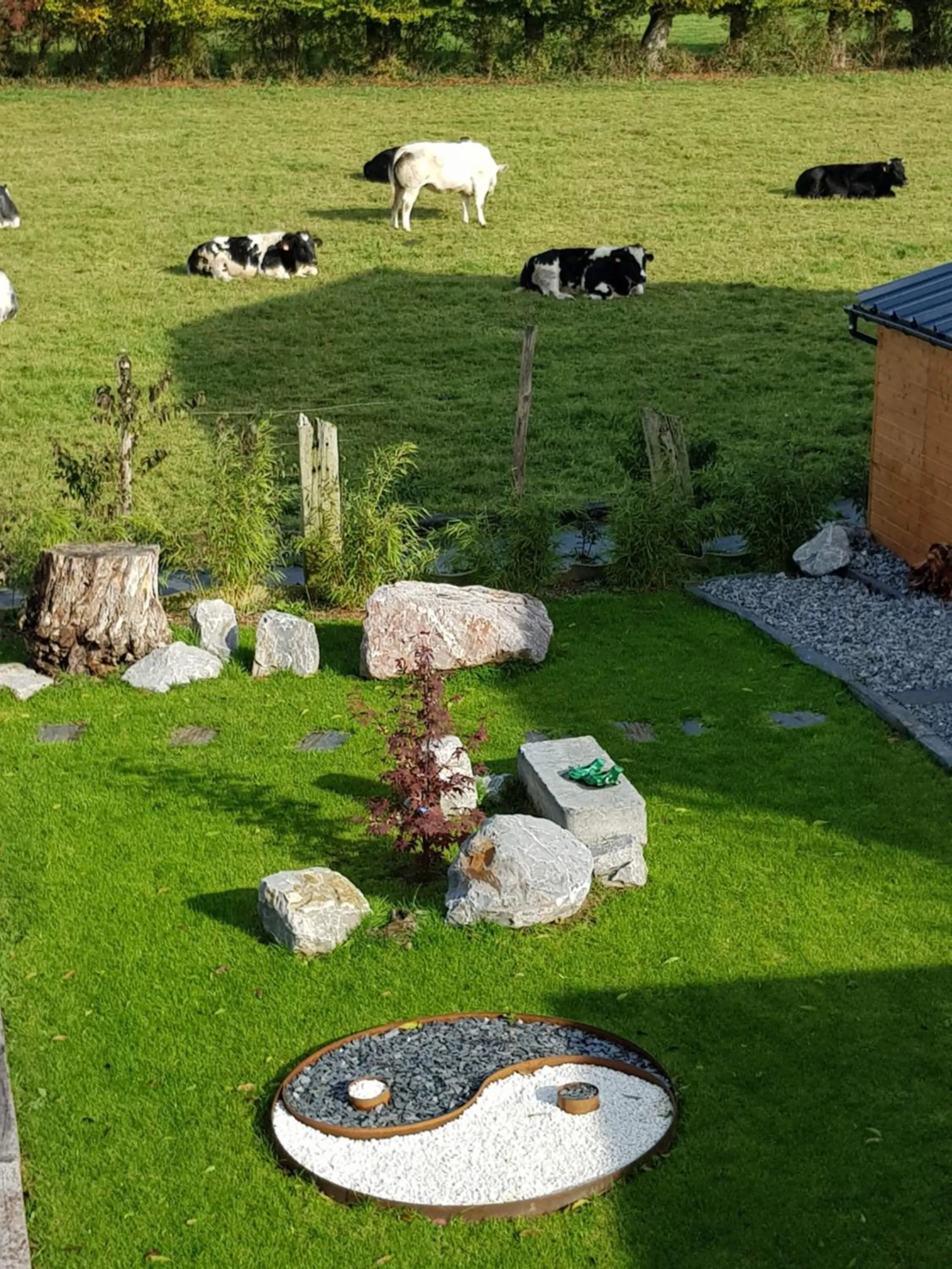 Garden view in Il etait une ferme