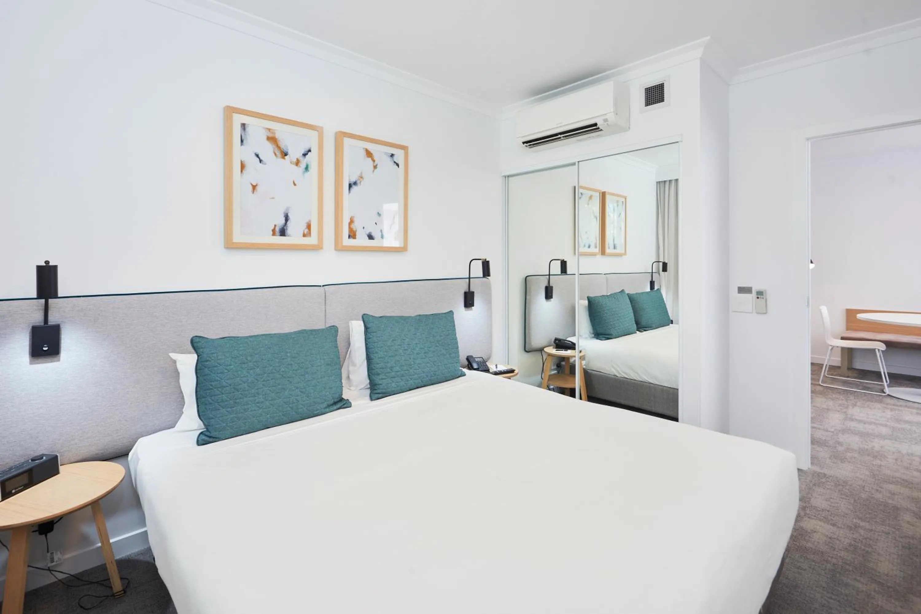 Bedroom, Bed in Quest Cannon Hill