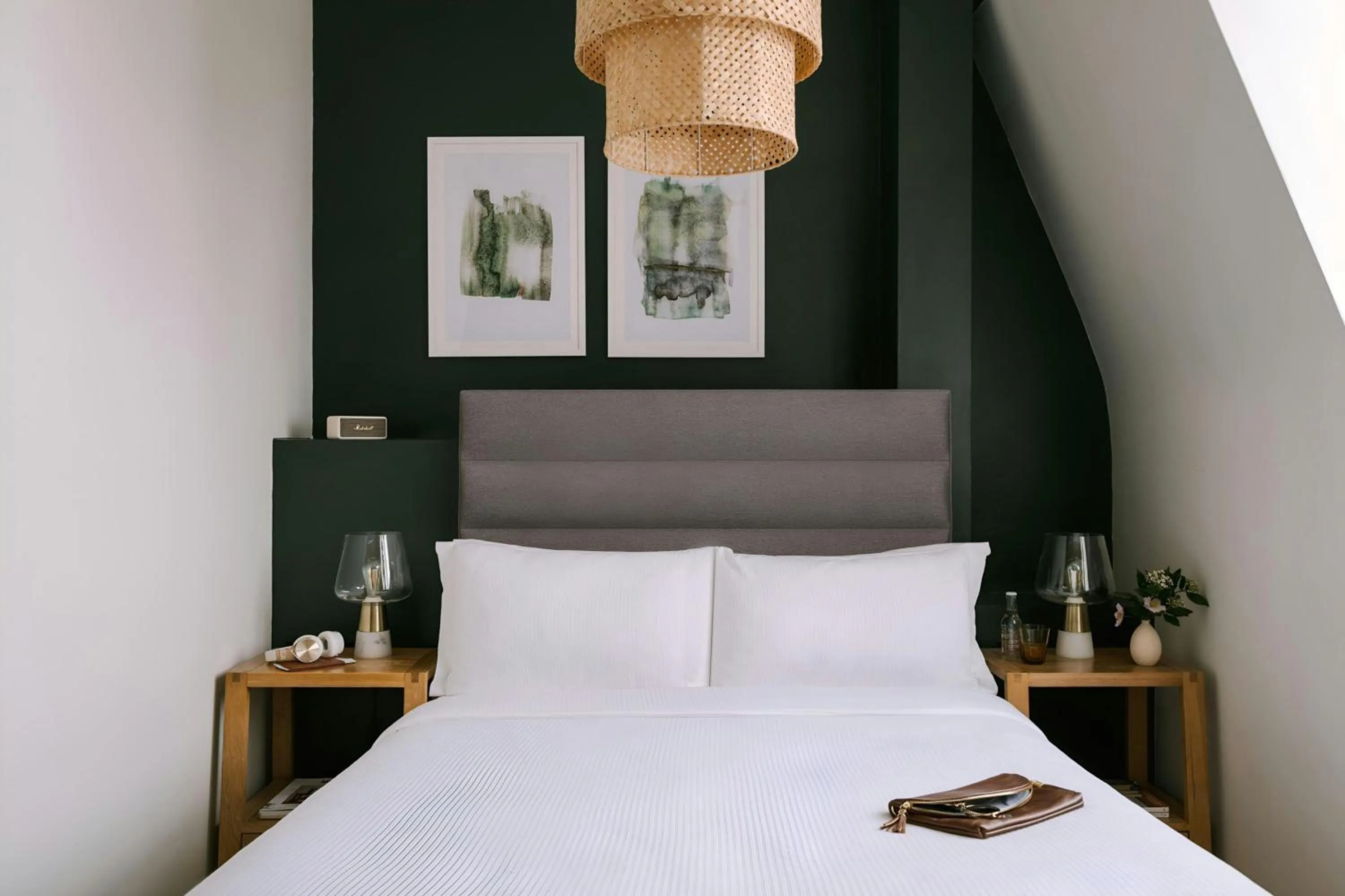 Bedroom, Bed in Chelsea Green Hotel, Sonder by Marriott Bonvoy