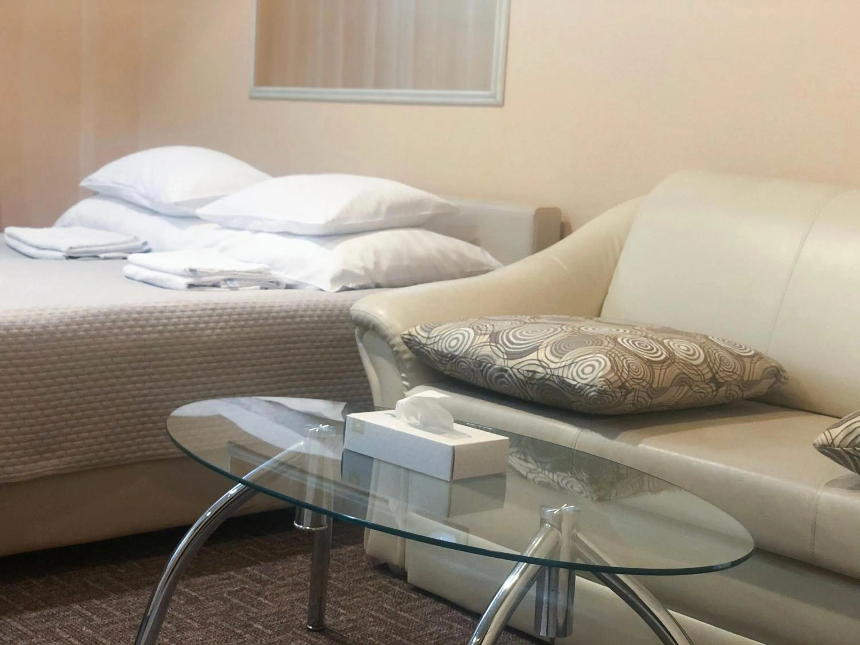 Deluxe Suite in Hotel Yes