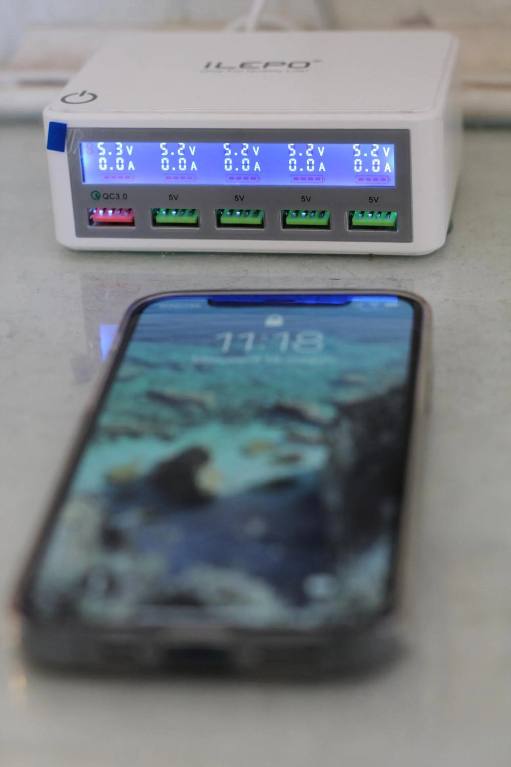 Communal lounge/ TV room in Hotel Tahiti