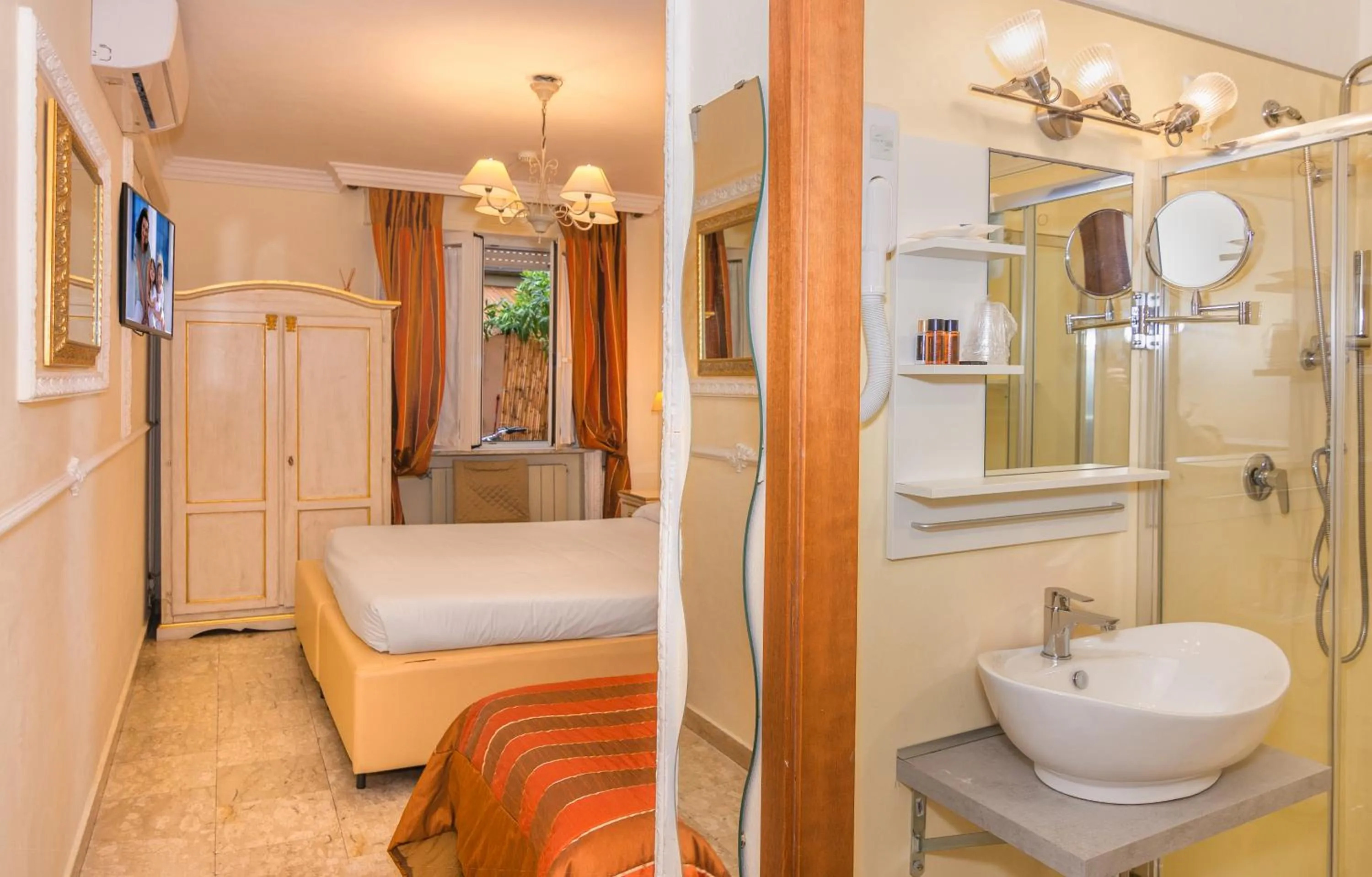 Bedroom in Hotel Tahiti