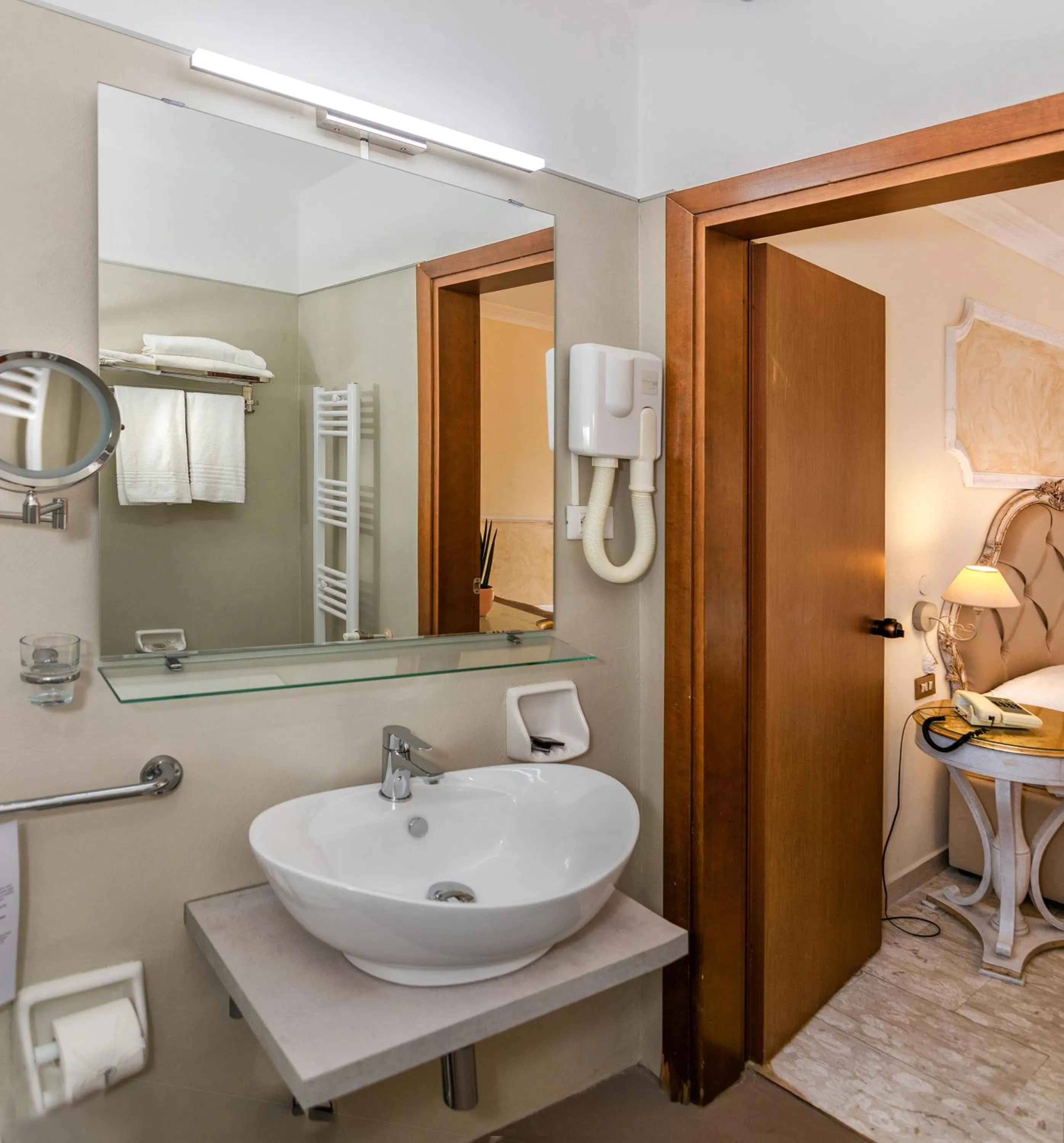 Bedroom in Hotel Tahiti