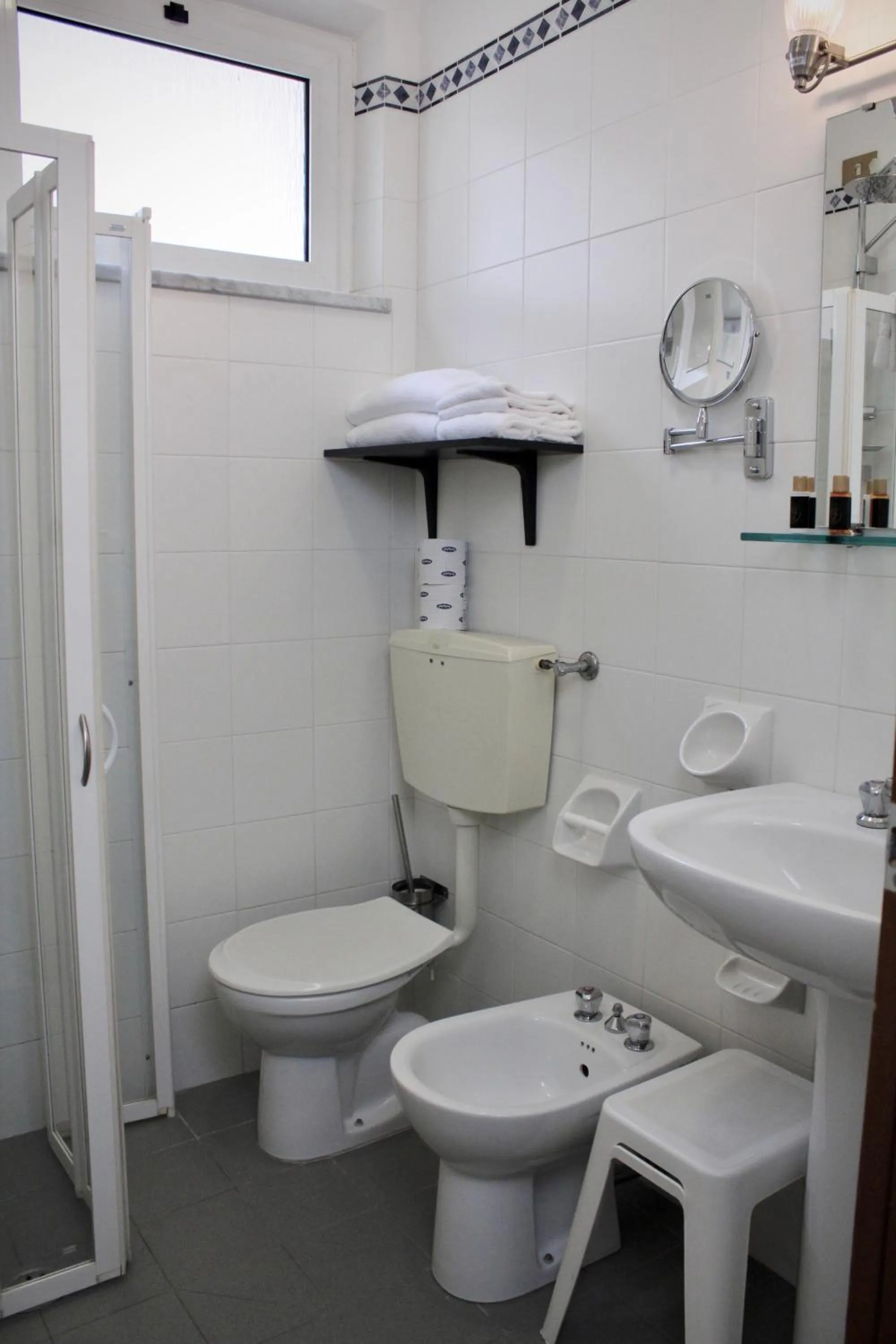 Bathroom in Hotel Tahiti