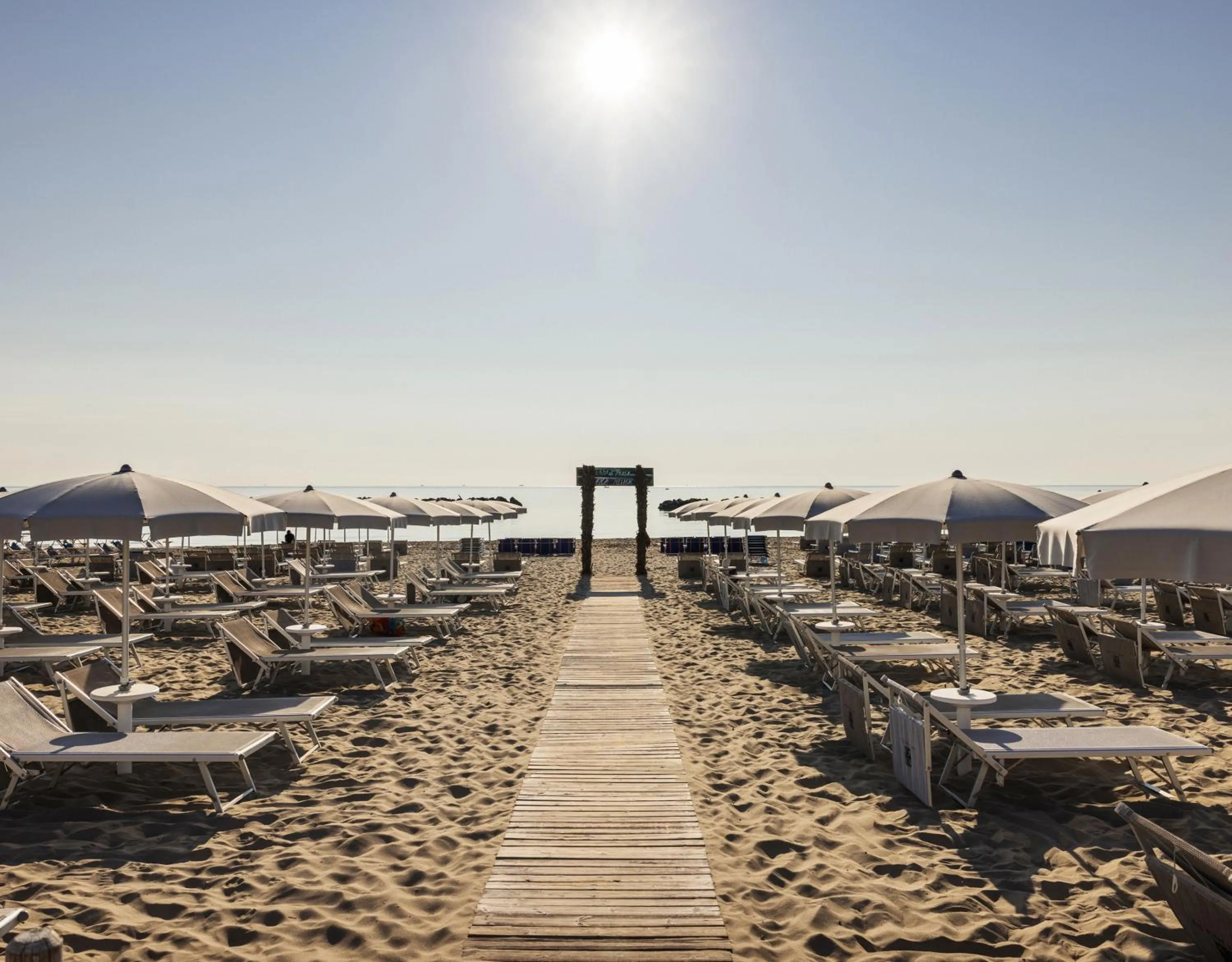 Day in Hotel Constellation