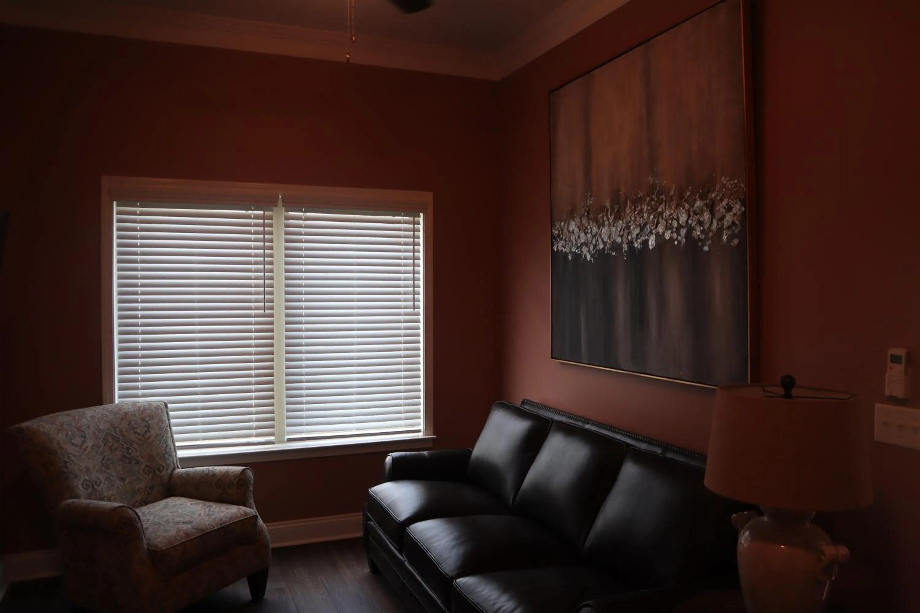 Living room in Magnolia Creek Lodge