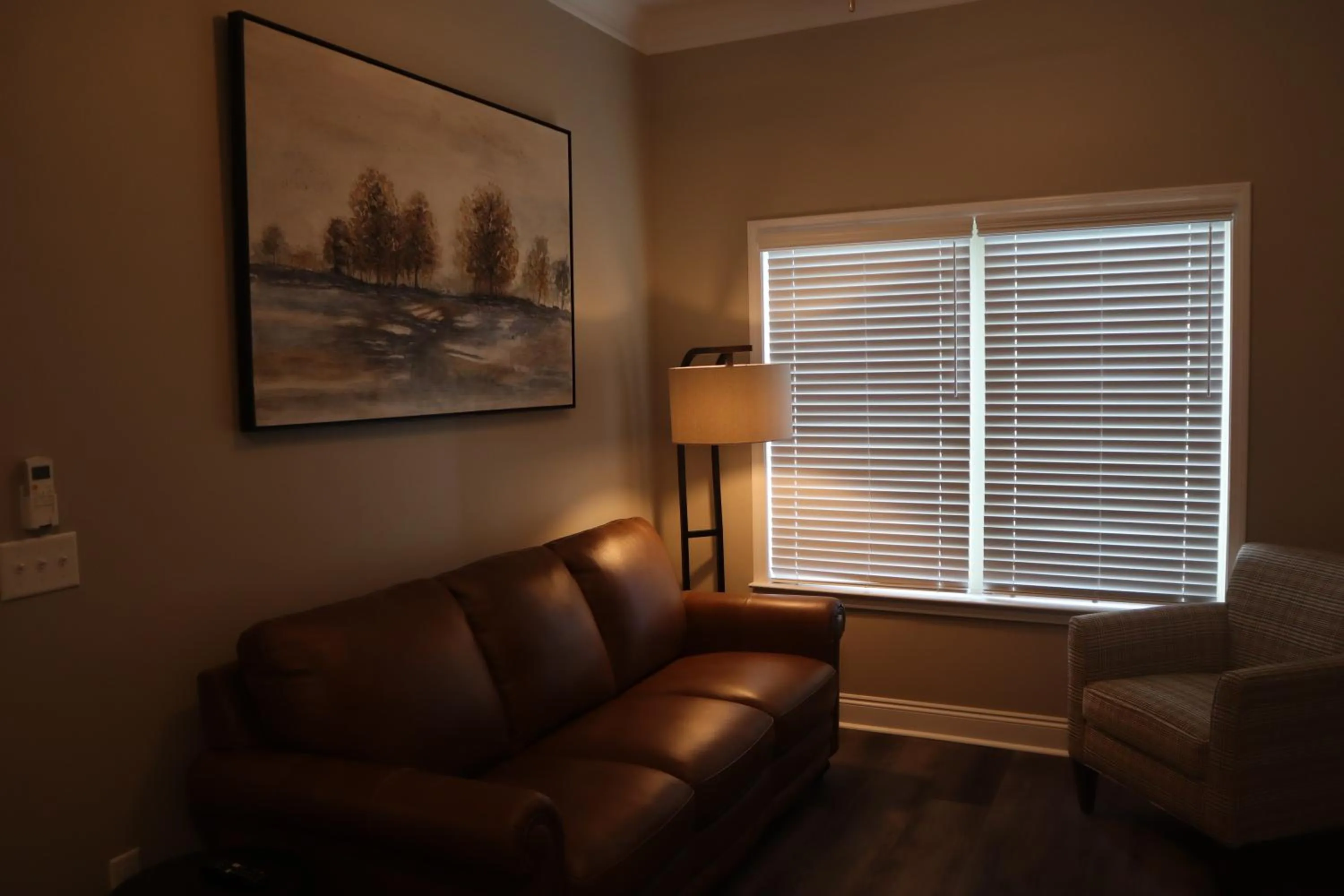 Living room in Magnolia Creek Lodge