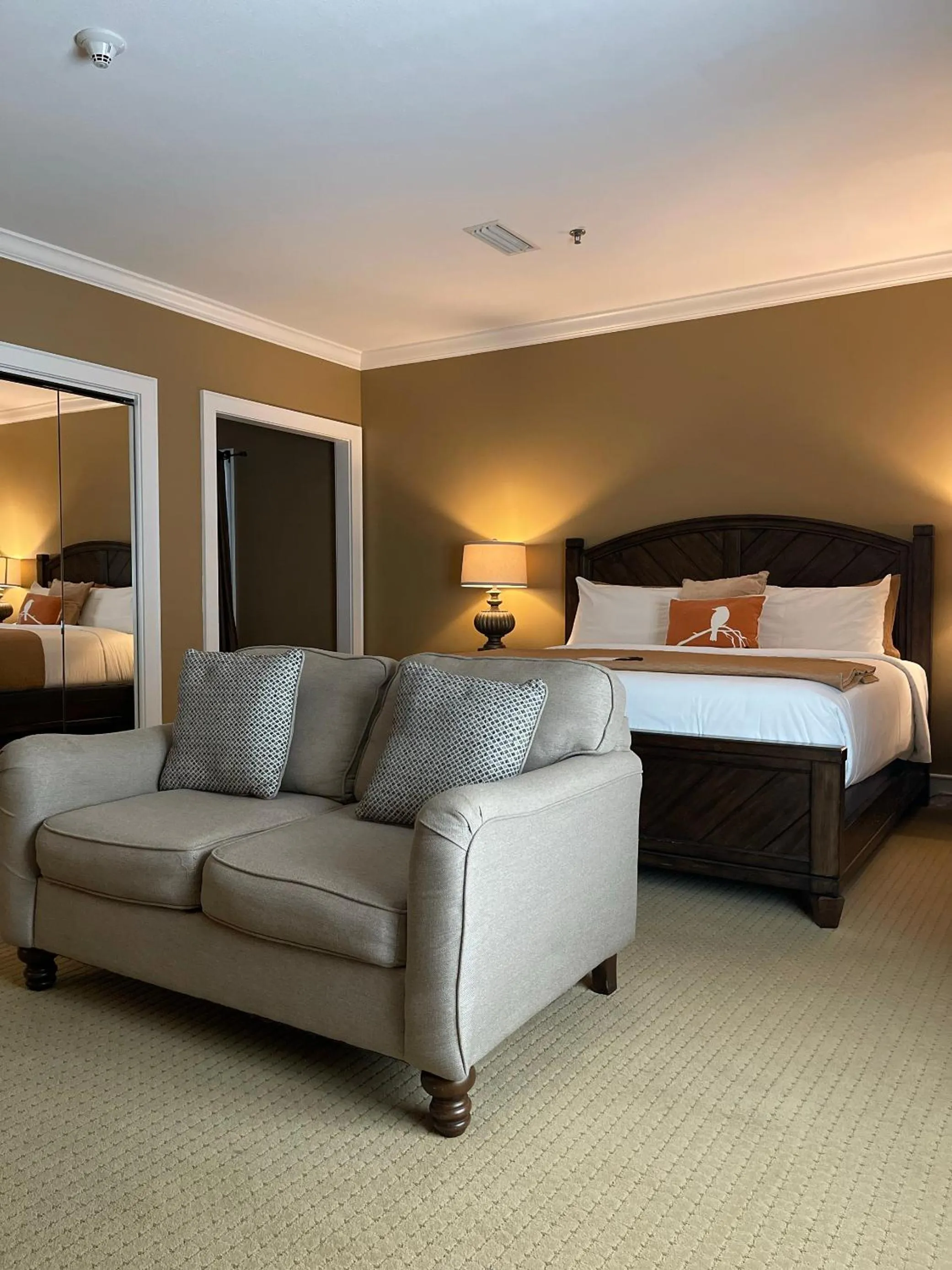 Bed in Magnolia Creek Lodge