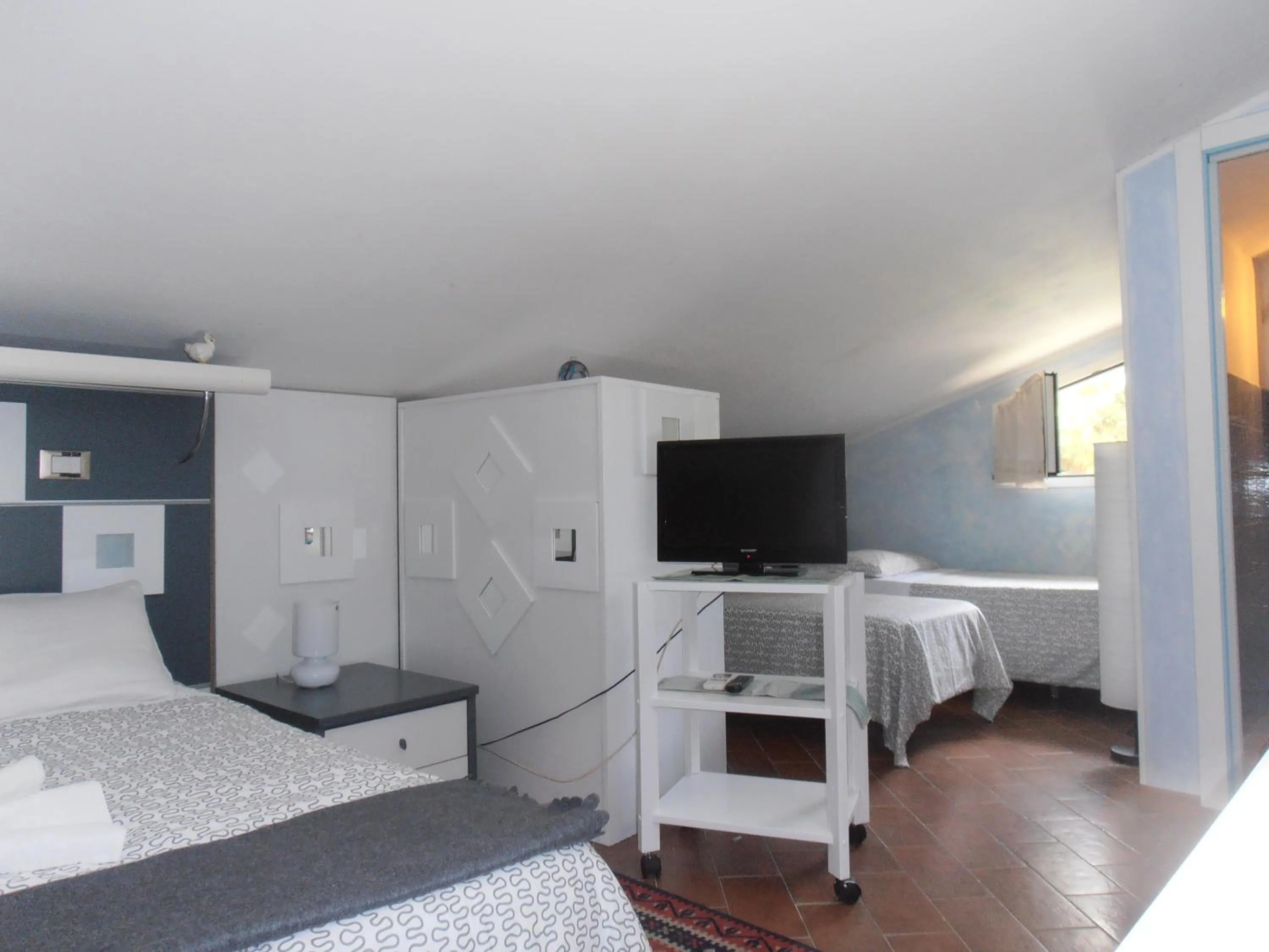 TV/Entertainment Center in B&B Amici Miei